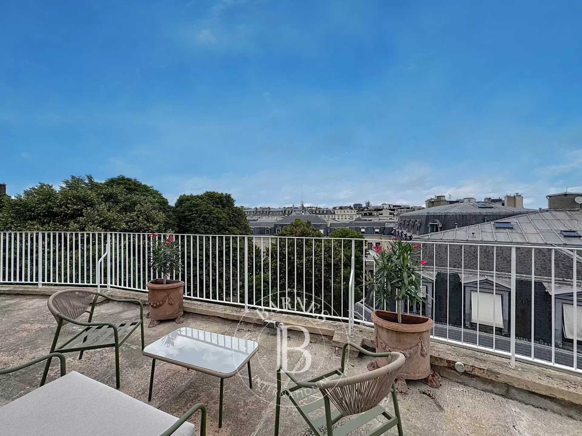 Piso Paris 75008  -  ref 85991984 (picture 1)