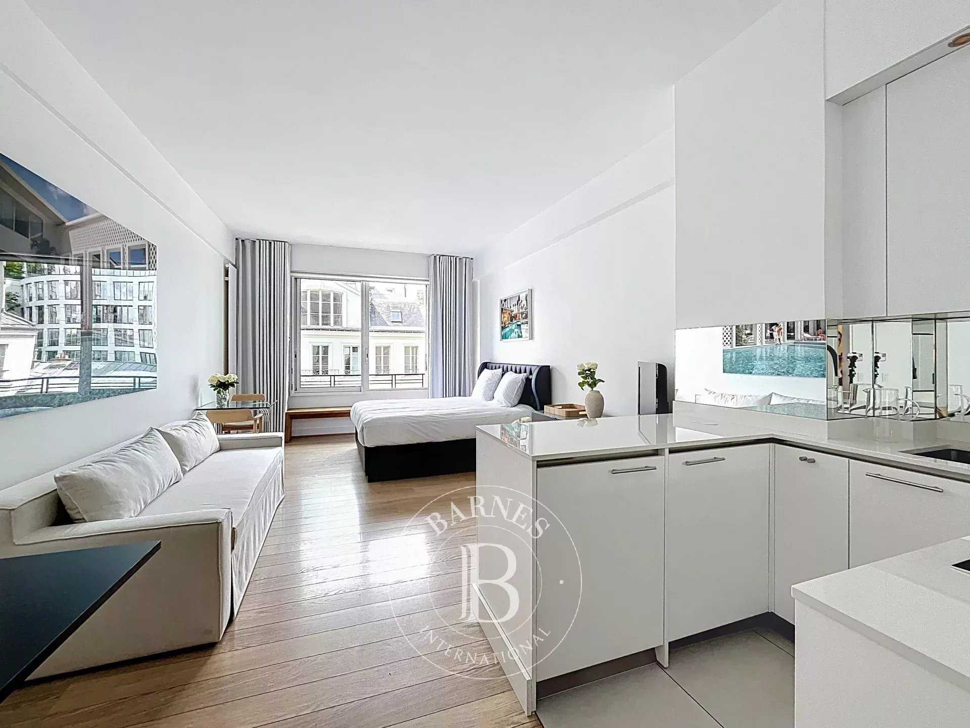 Appartement Paris 75008  -  ref 85942120 (picture 1)