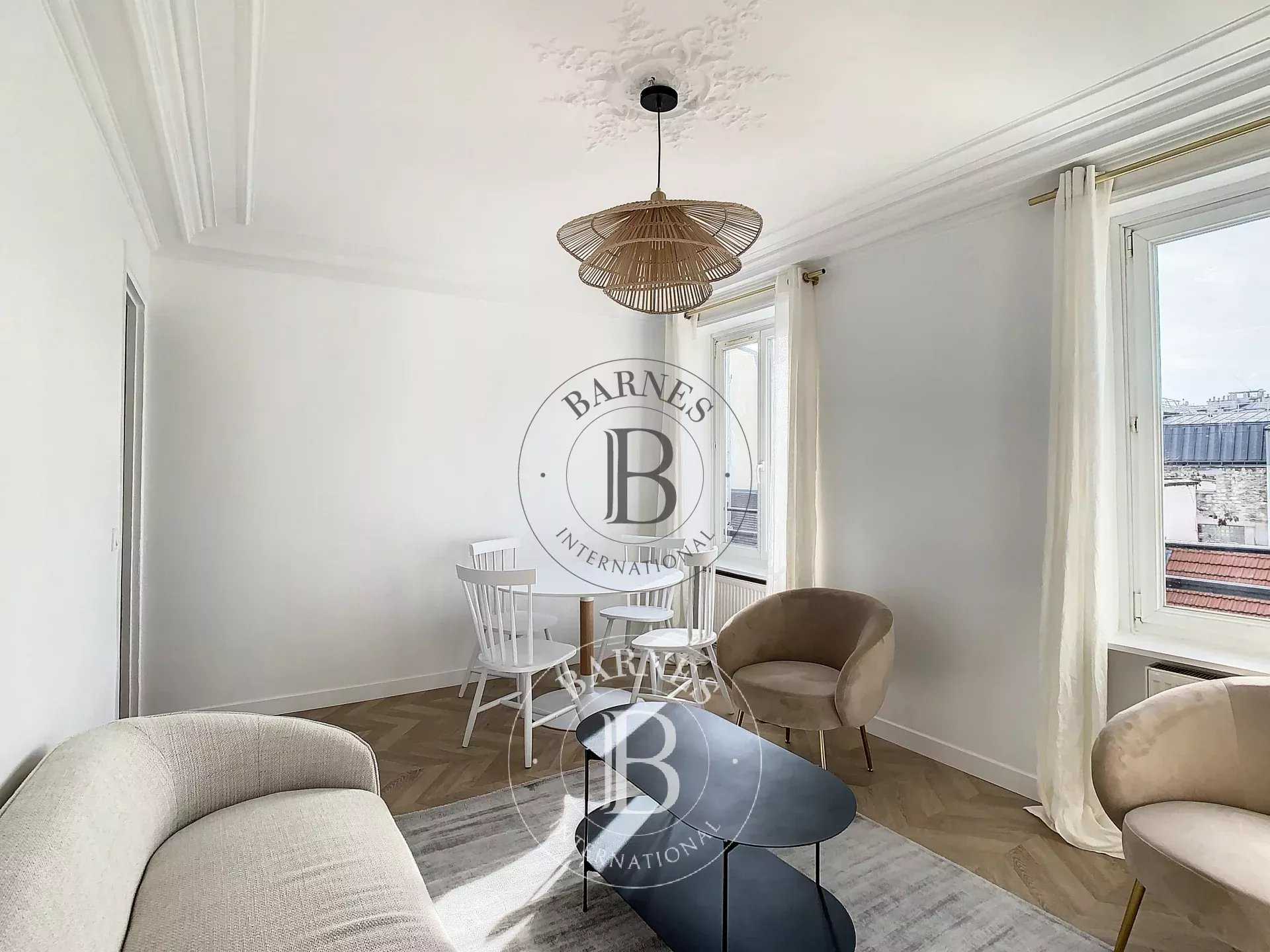Appartement Paris 75008  -  ref 85674737 (picture 2)
