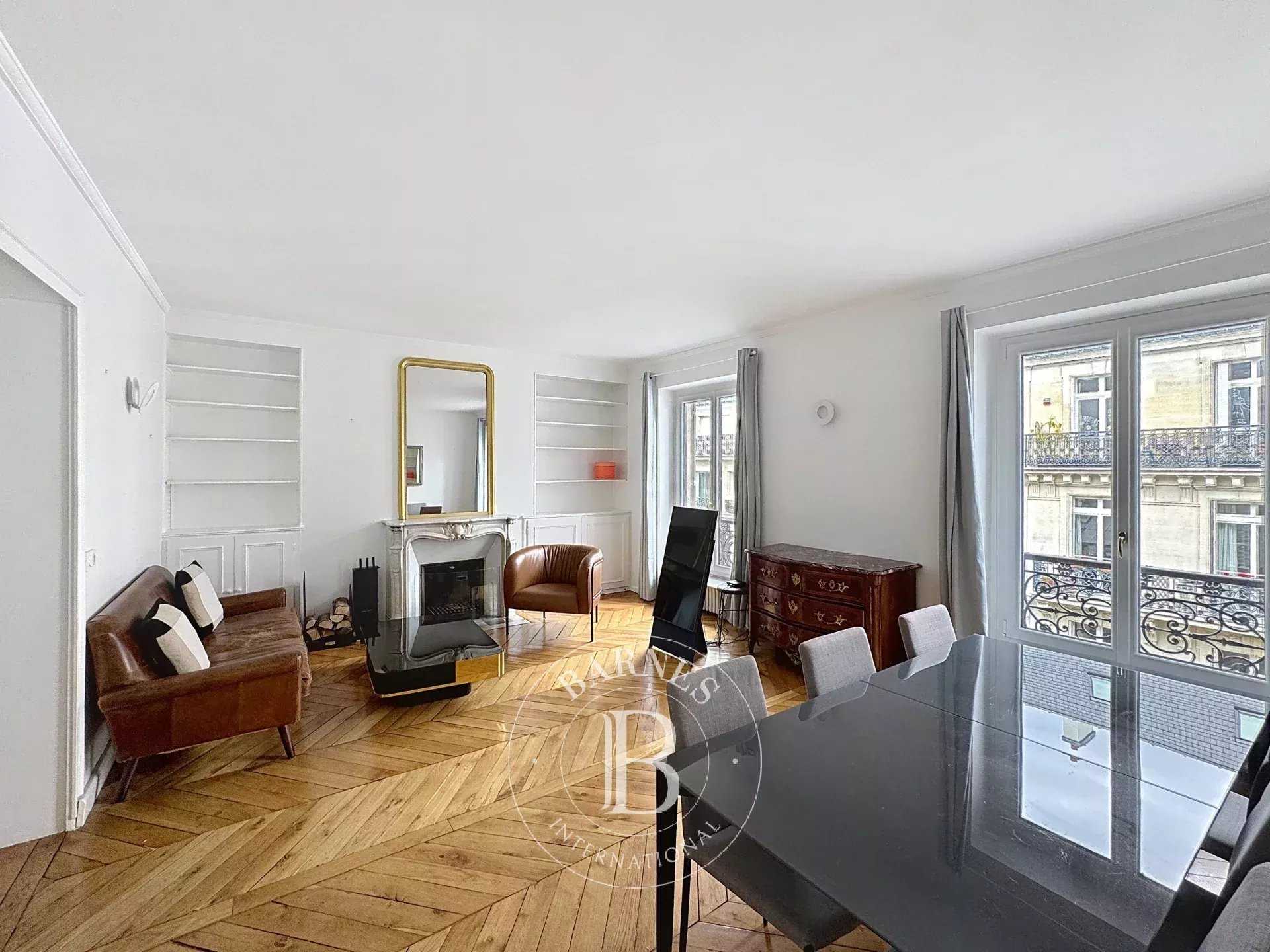 Appartement Paris 75008  -  ref 85939123 (picture 1)