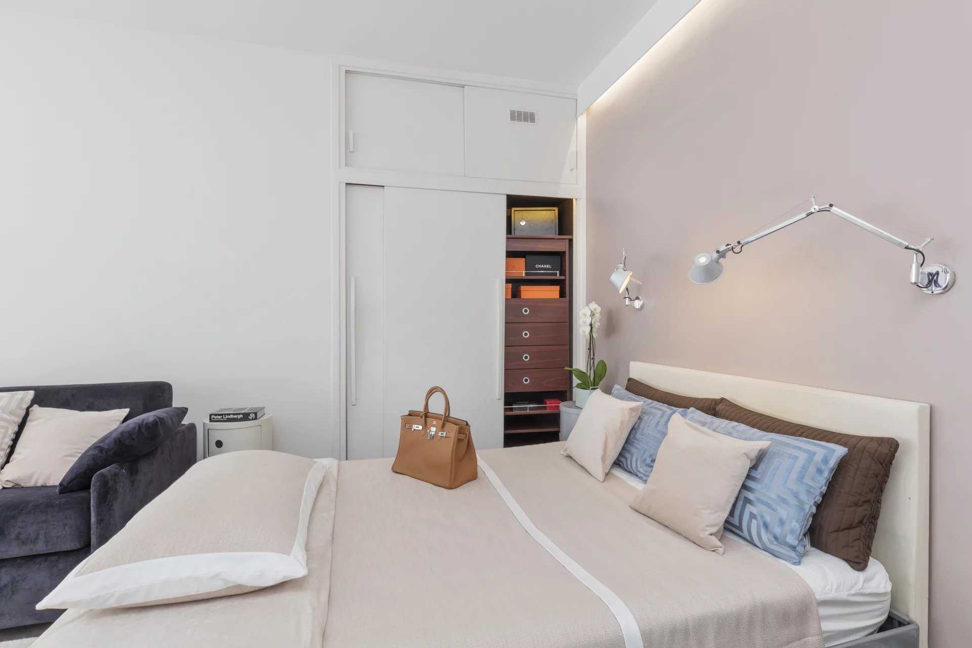 Apartment Paris 75008  -  ref 83014352 (picture 2)
