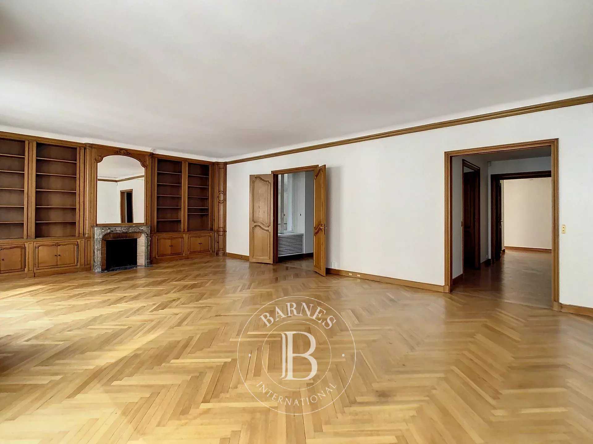 Apartment Paris 75008  -  ref 6959626 (picture 2)