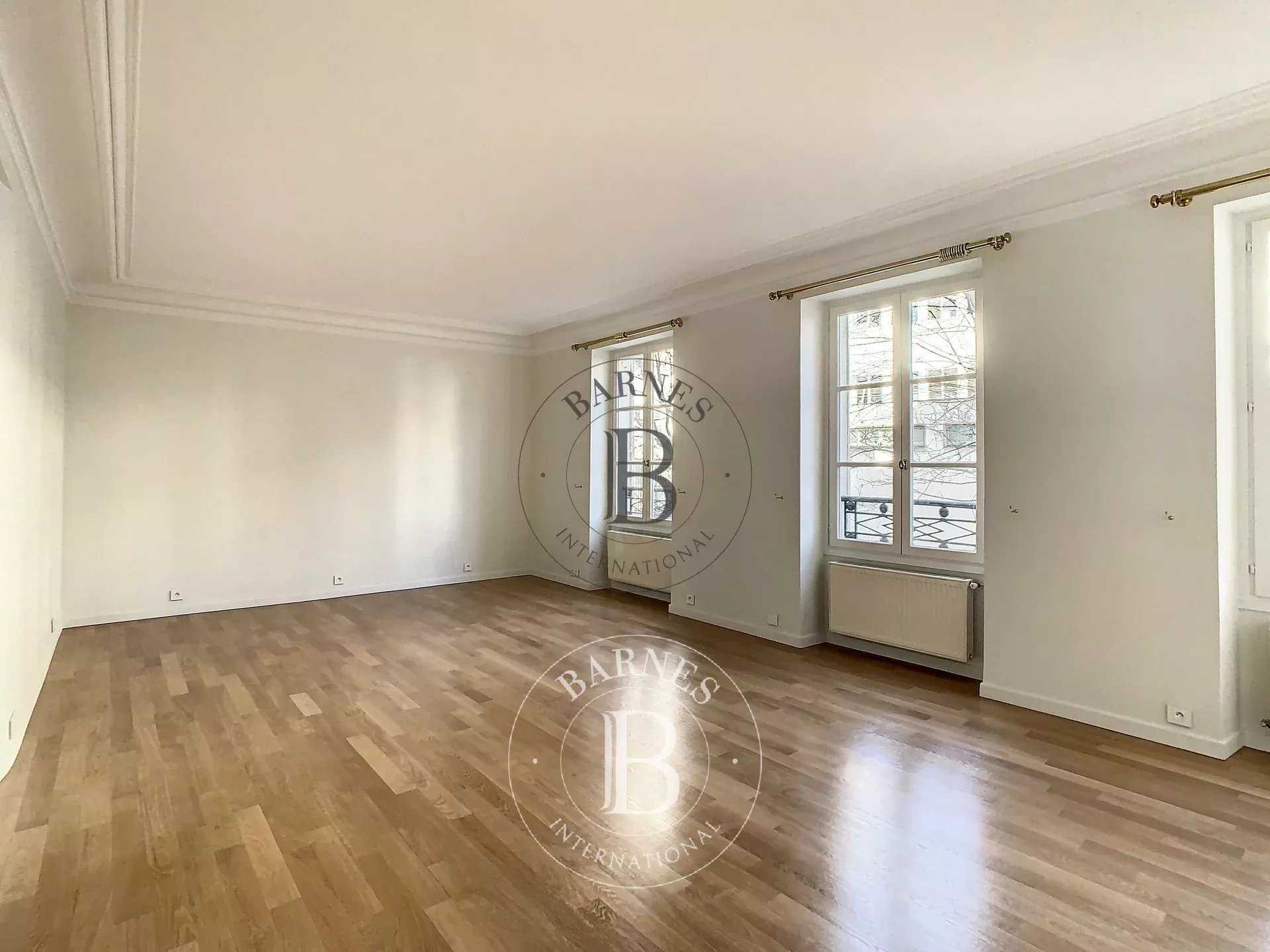 Appartement Paris 75008  -  ref 85975026 (picture 2)