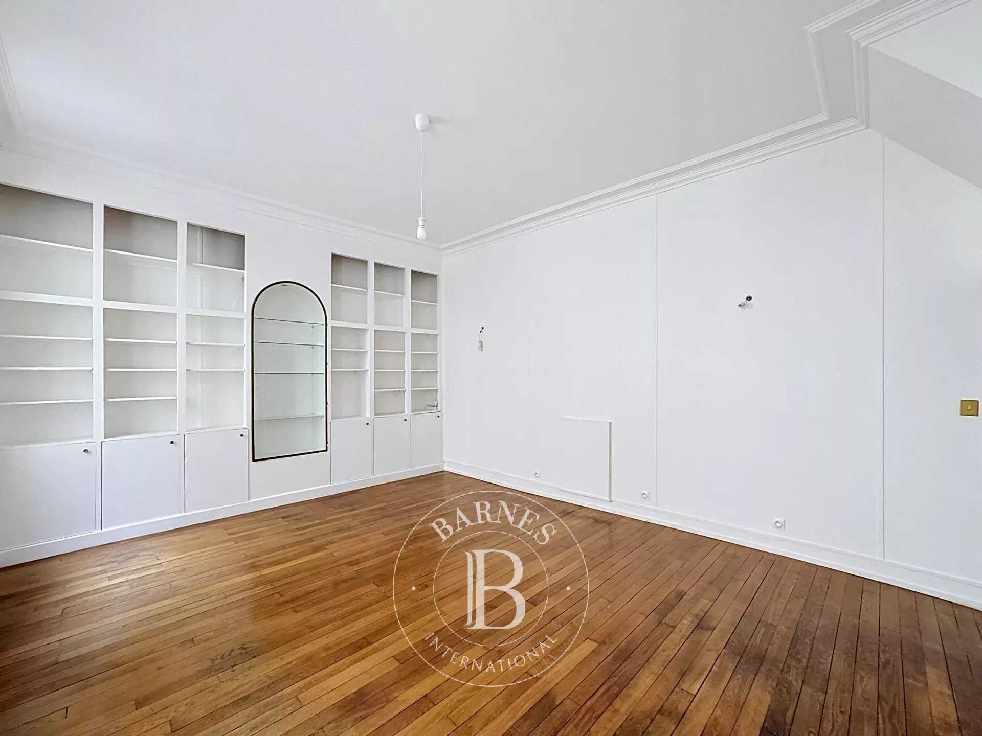 Appartement Paris 75008  -  ref 87106627 (picture 1)