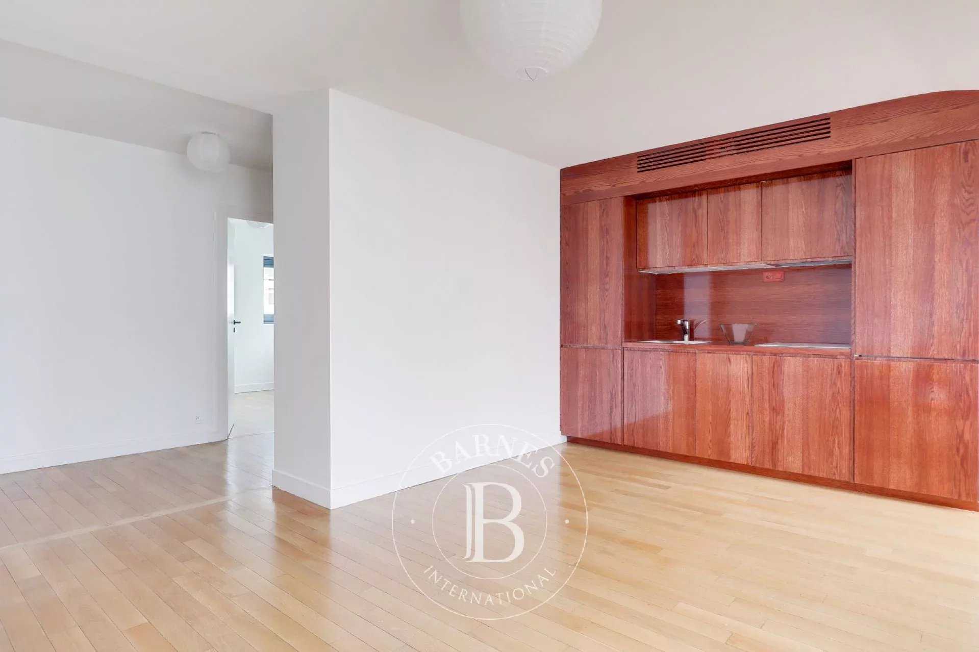 Apartment Paris 75008  -  ref 2767147 (picture 3)