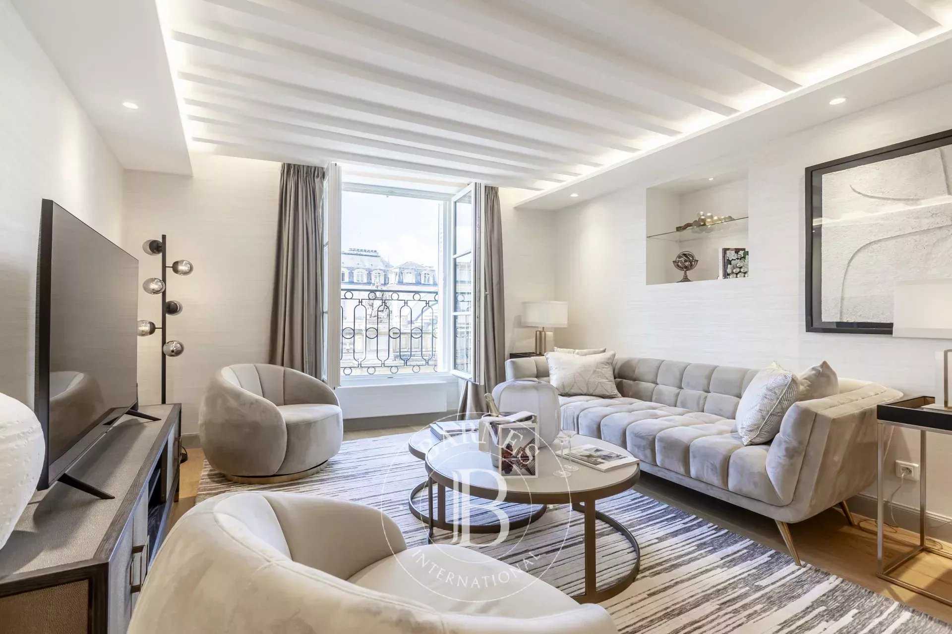 Appartement Paris 75008  -  ref 85489151 (picture 1)