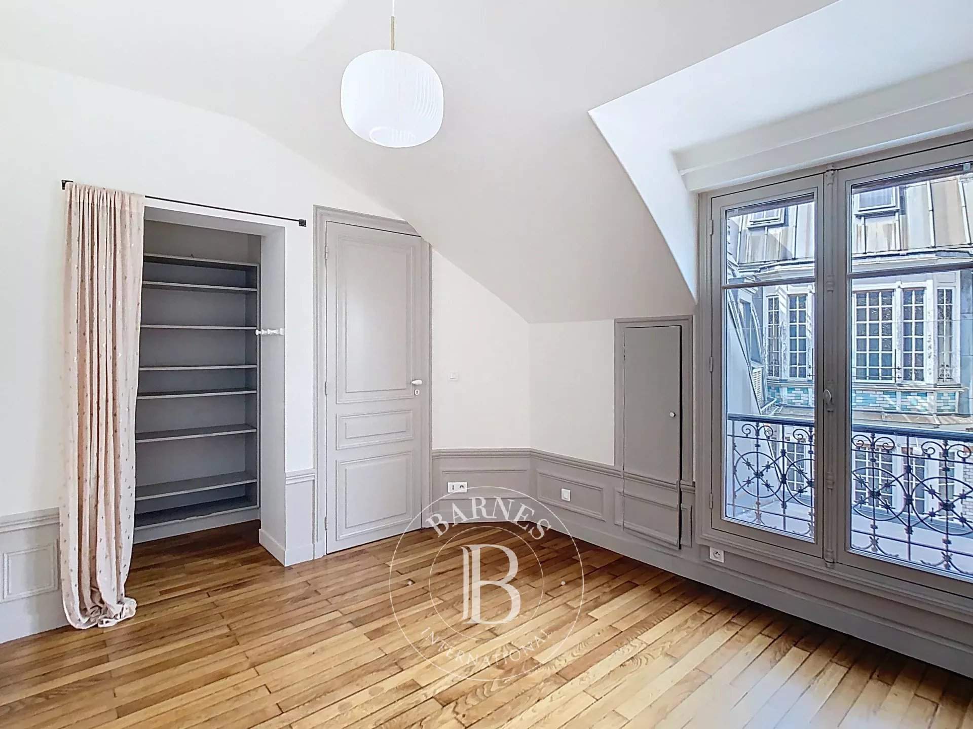 Paris  - Appartement 5 Pi&egrave;ces 3 Chambres - picture 7