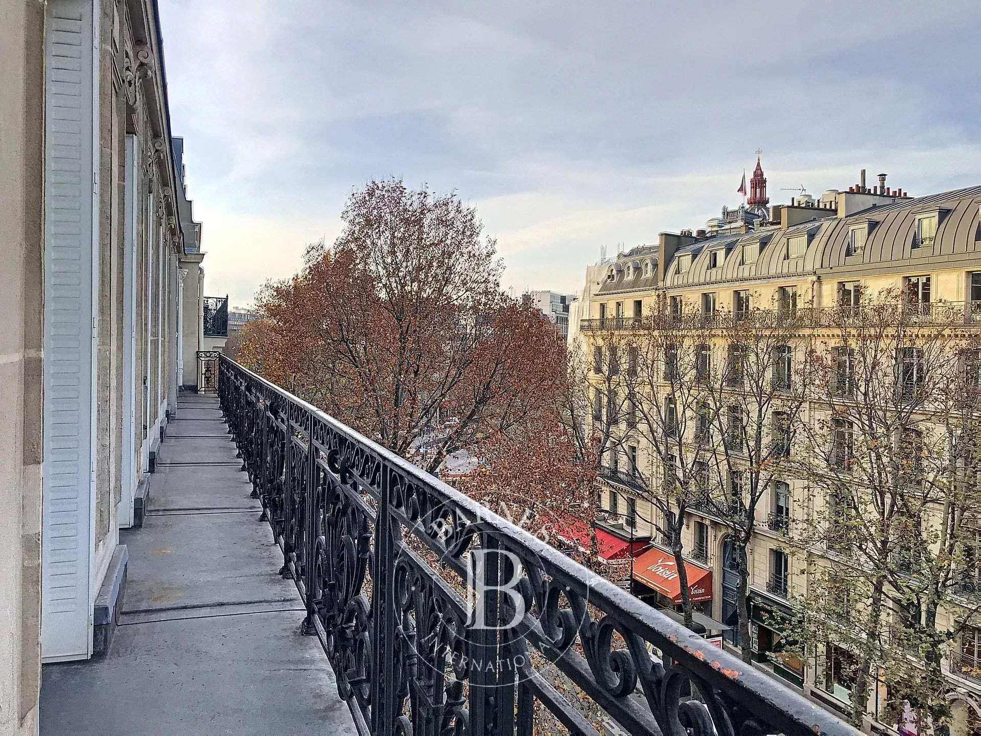 Paris  - Apartment 4 Bedrooms - picture 1