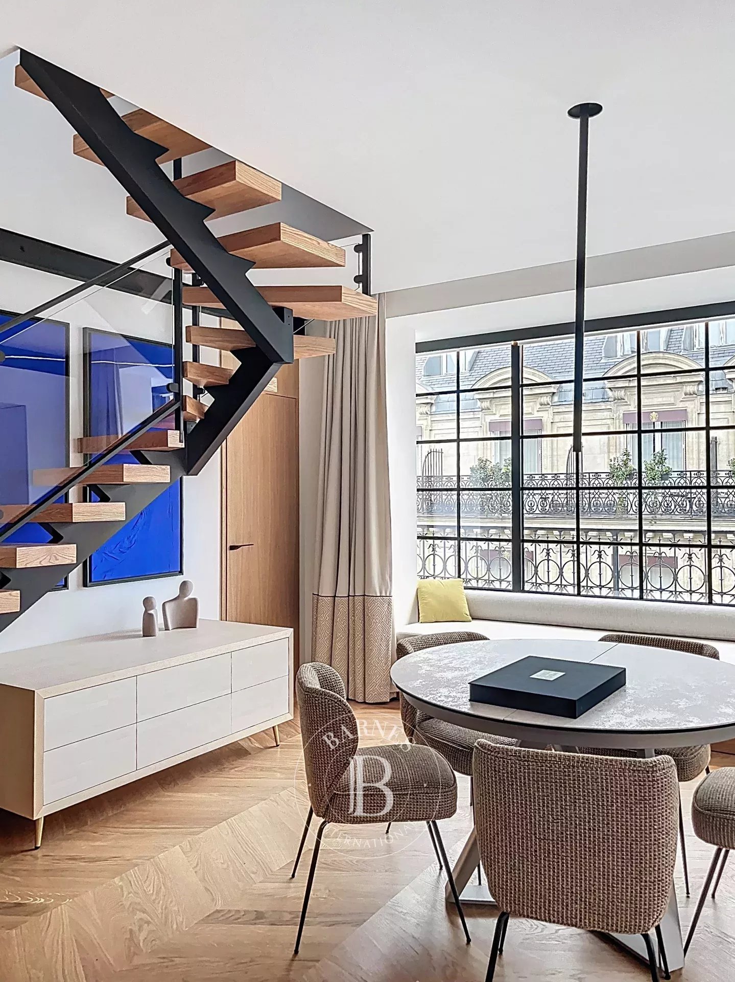 Paris  - Appartement 5 Pi&egrave;ces 3 Chambres - picture 3