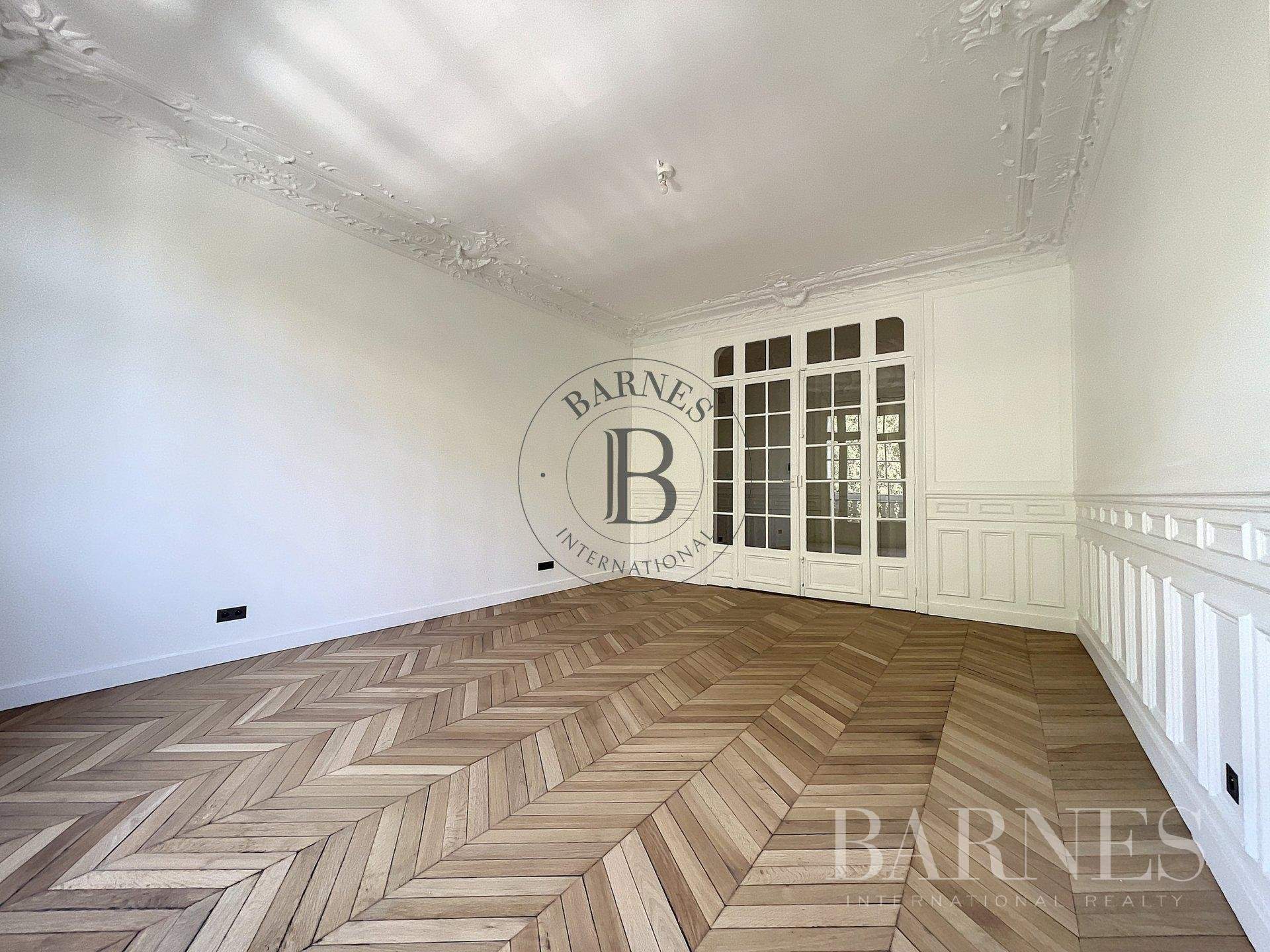 Paris  - Apartment 5 Bedrooms - picture 11