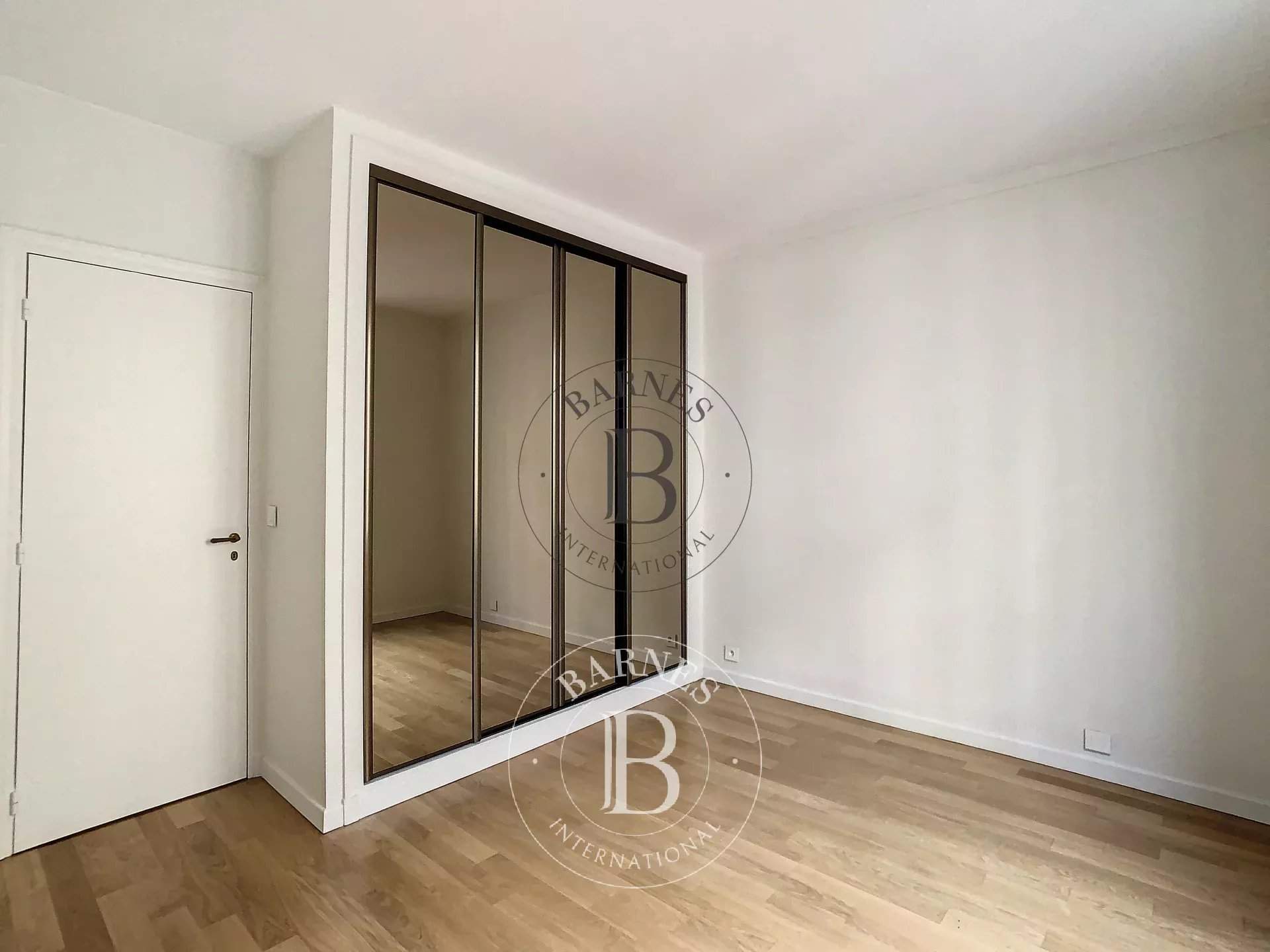 Paris  - Appartement 5 Pièces 3 Chambres - picture 13