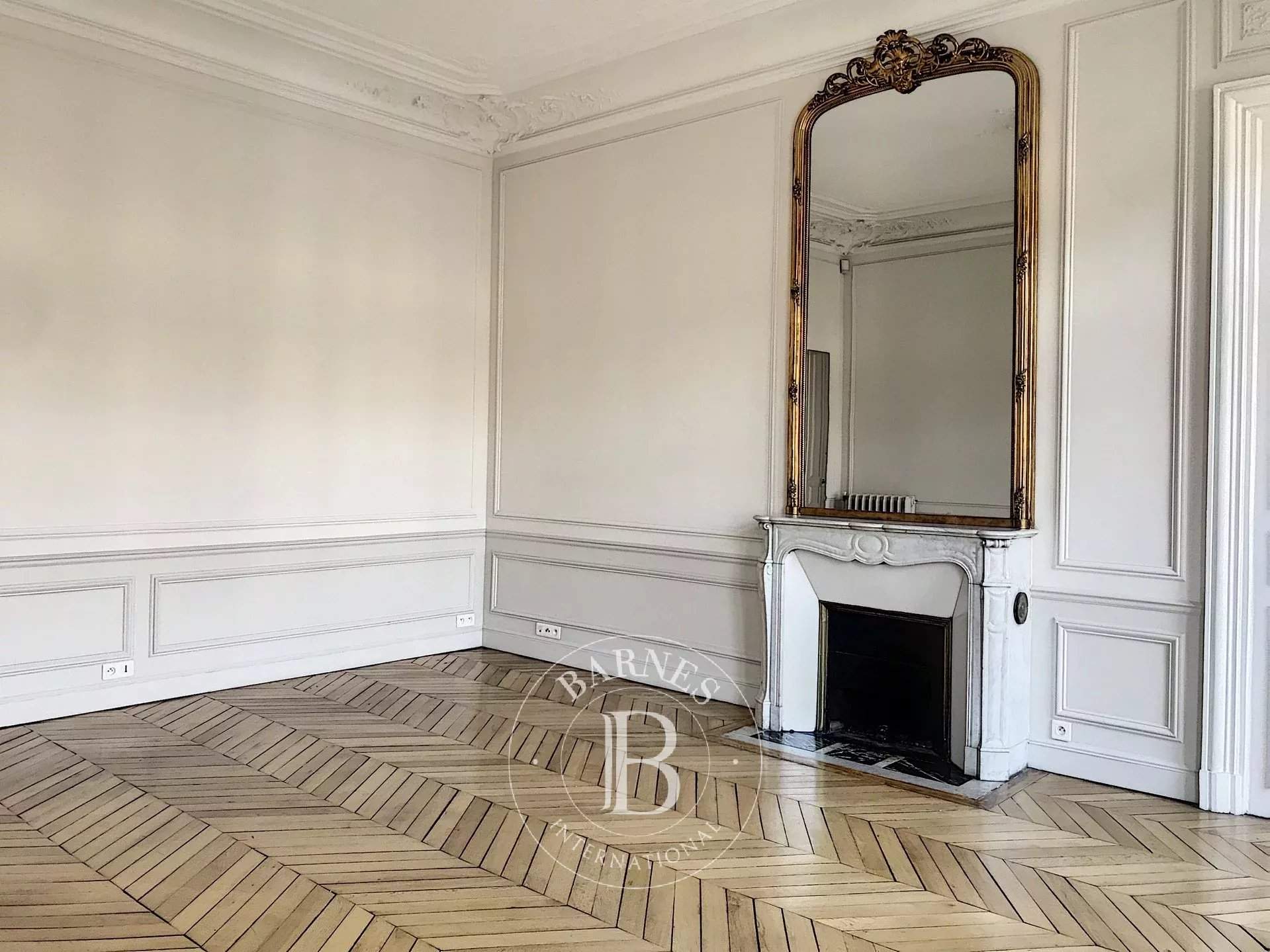 Paris  - Apartment 4 Bedrooms - picture 4