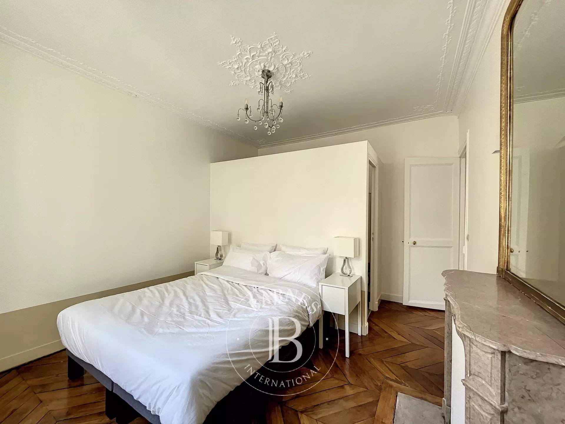 Paris  - Appartement 3 Pi&egrave;ces 2 Chambres - picture 4