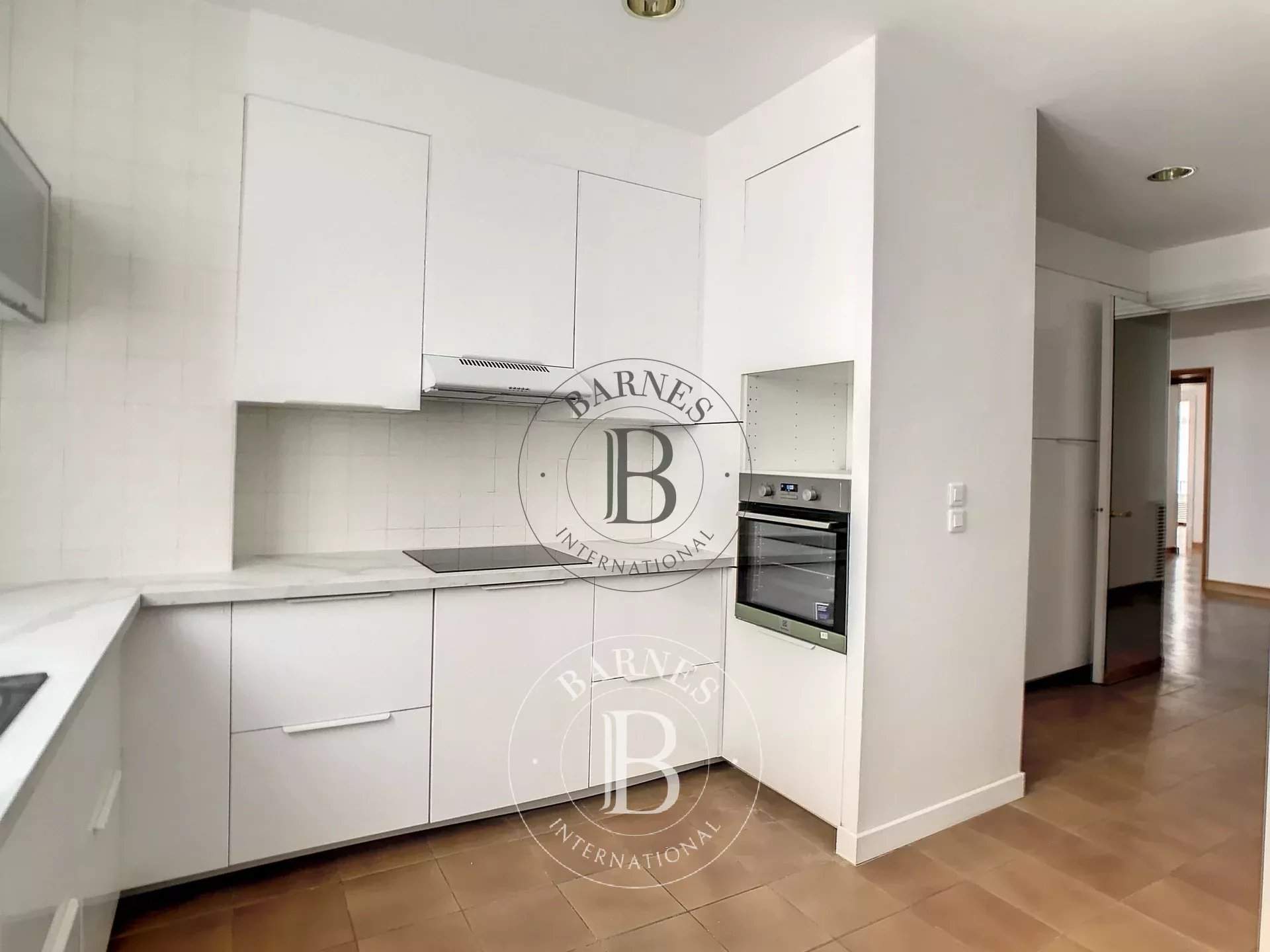 Paris  - Apartment 3 Bedrooms - picture 8