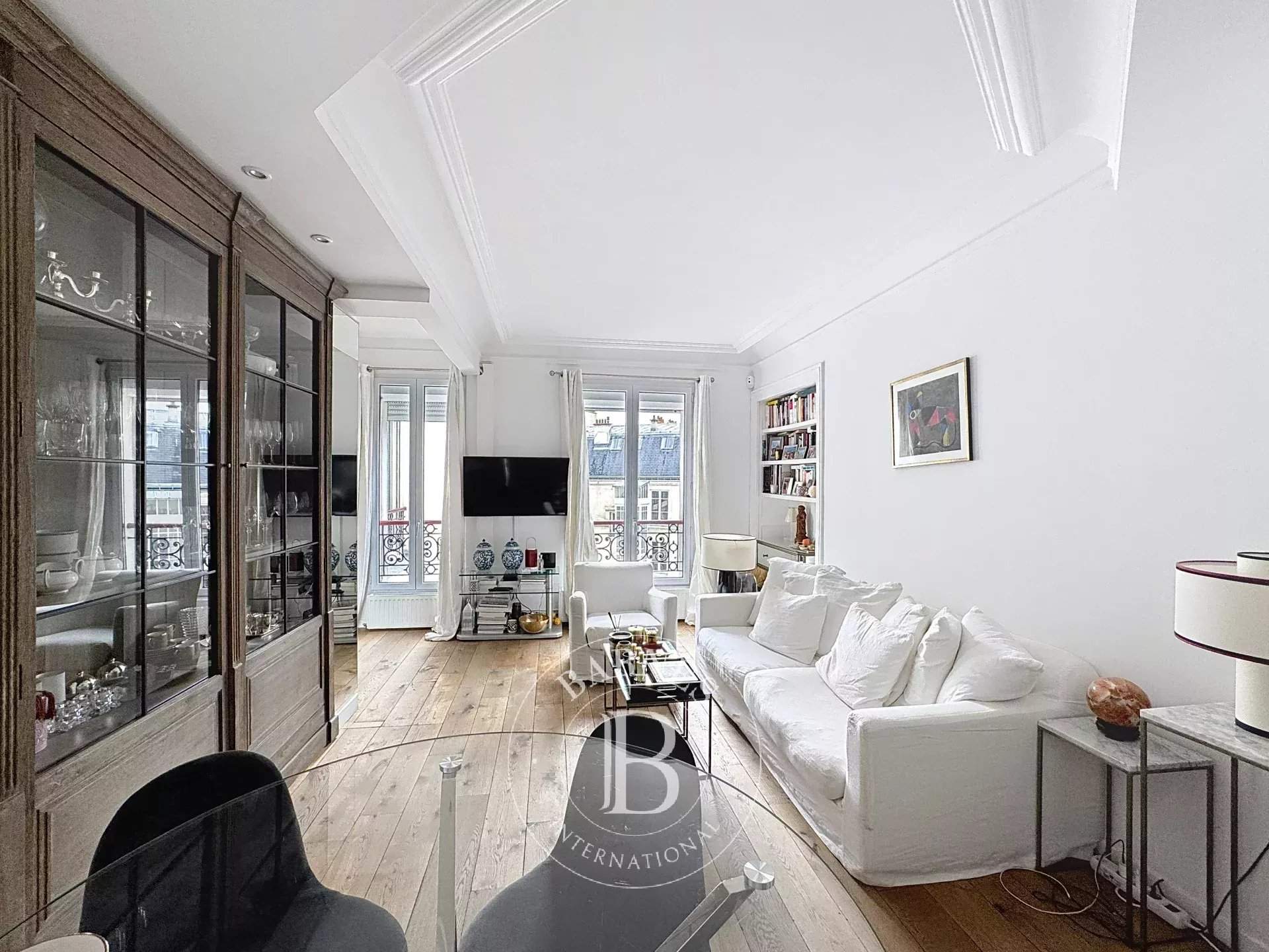 Paris  - Apartment 2 Bedrooms - picture 2