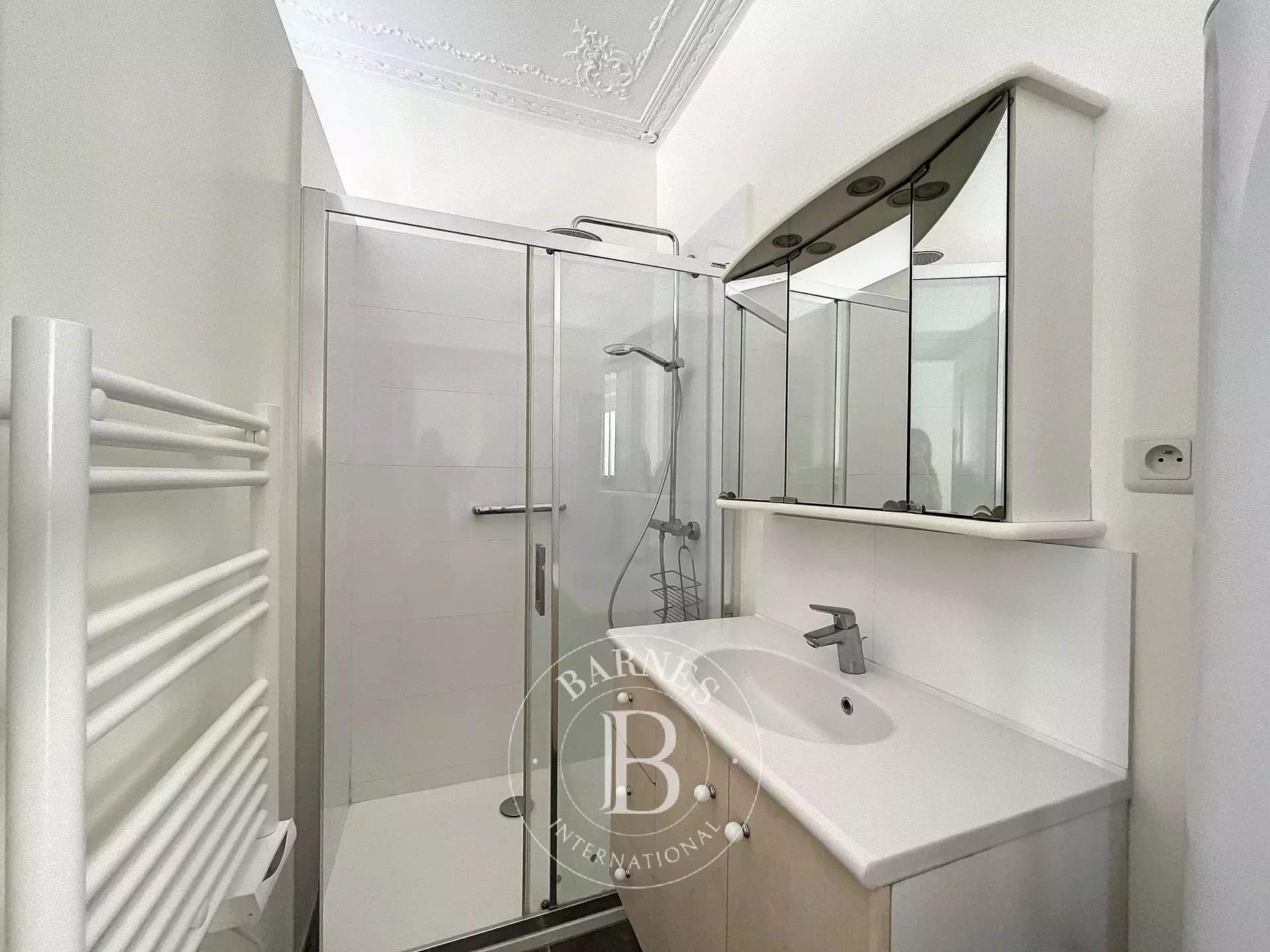 Paris  - Appartement 3 Pi&egrave;ces 2 Chambres - picture 5