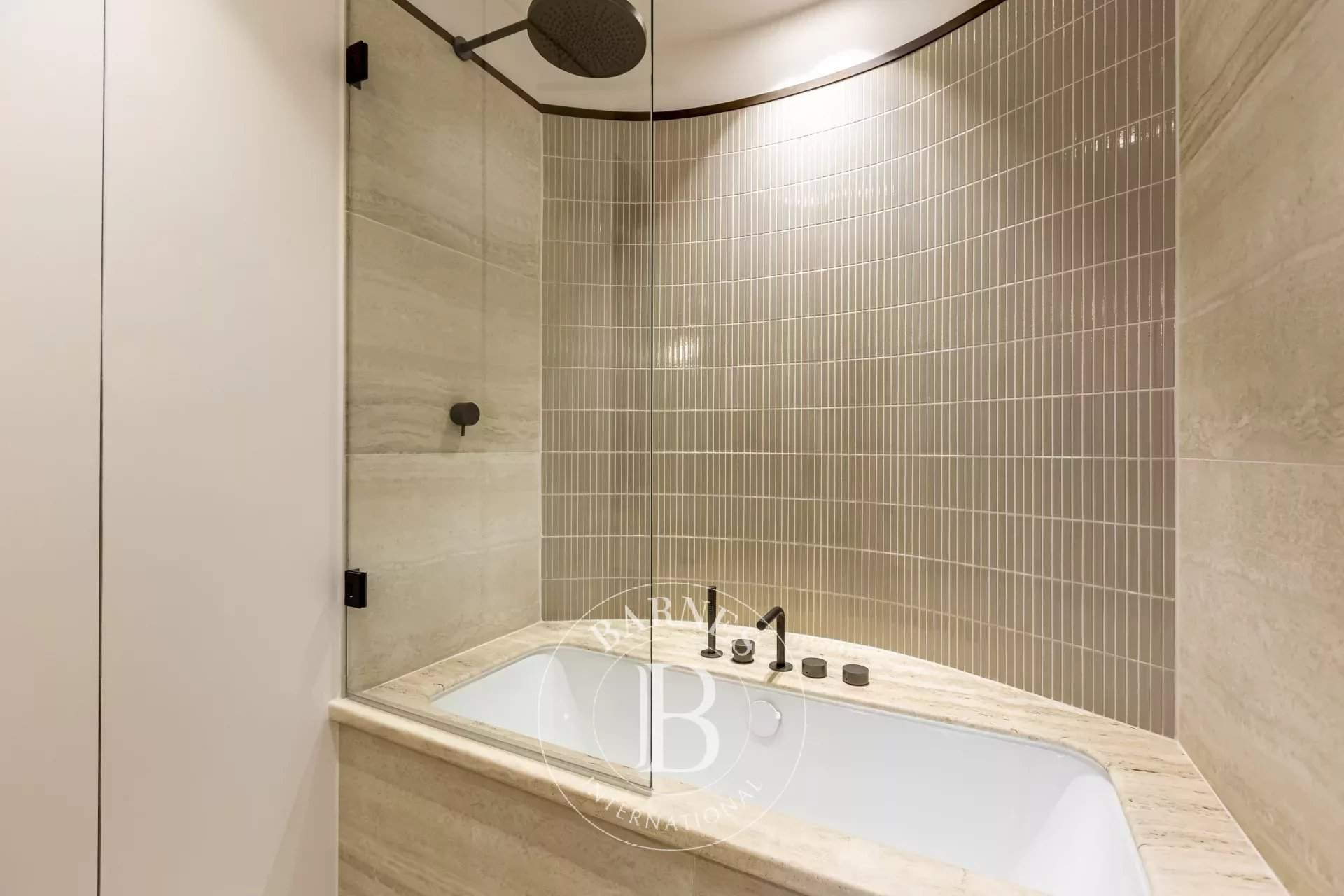 Paris  - Apartment 2 Bedrooms - picture 17