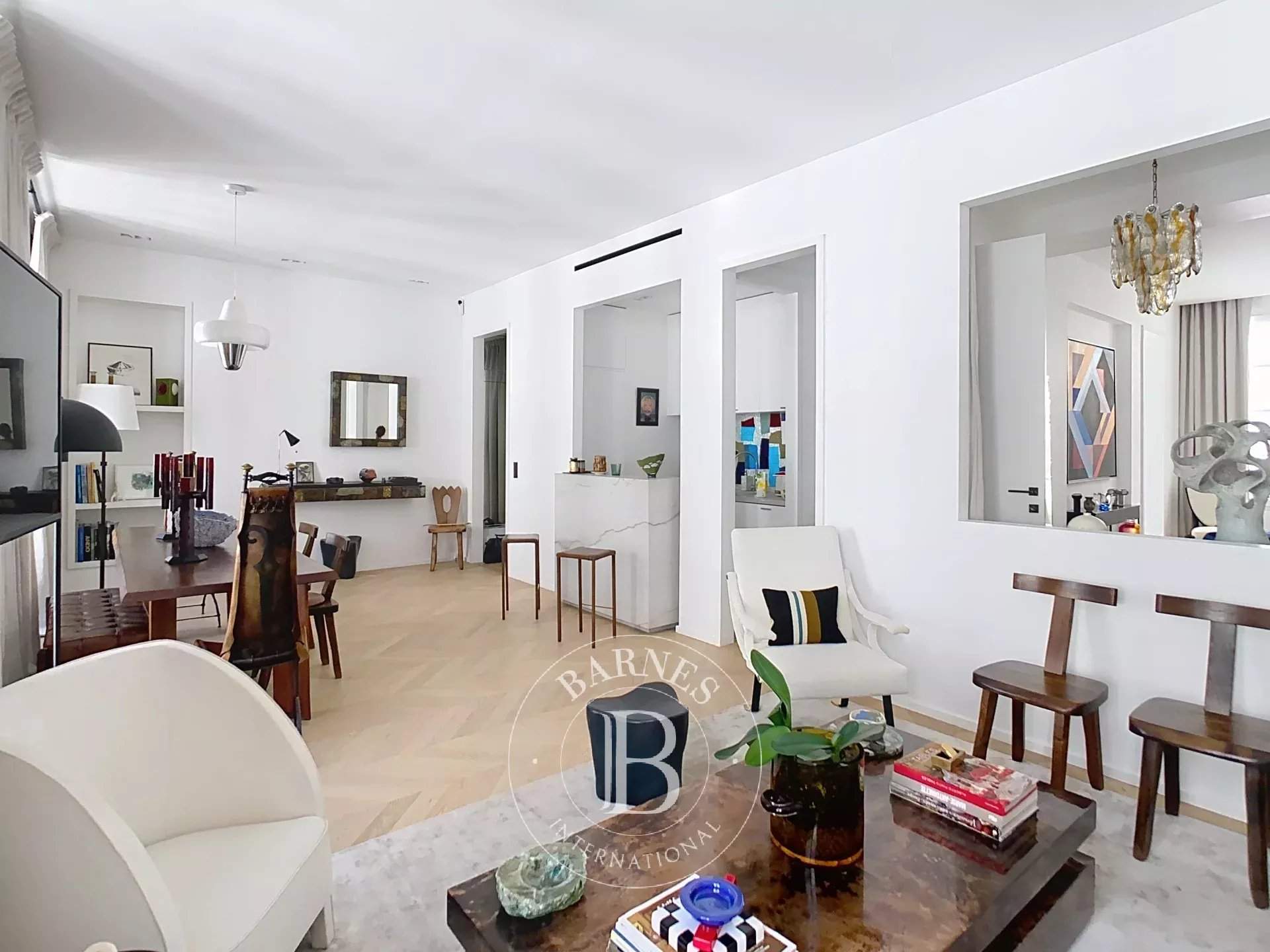 Paris  - Appartement 2 Pi&egrave;ces, 1 Chambre - picture 2