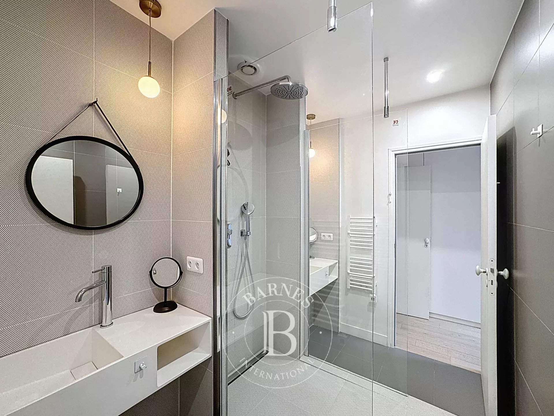 Paris  - Appartement 4 Pi&egrave;ces 3 Chambres - picture 9