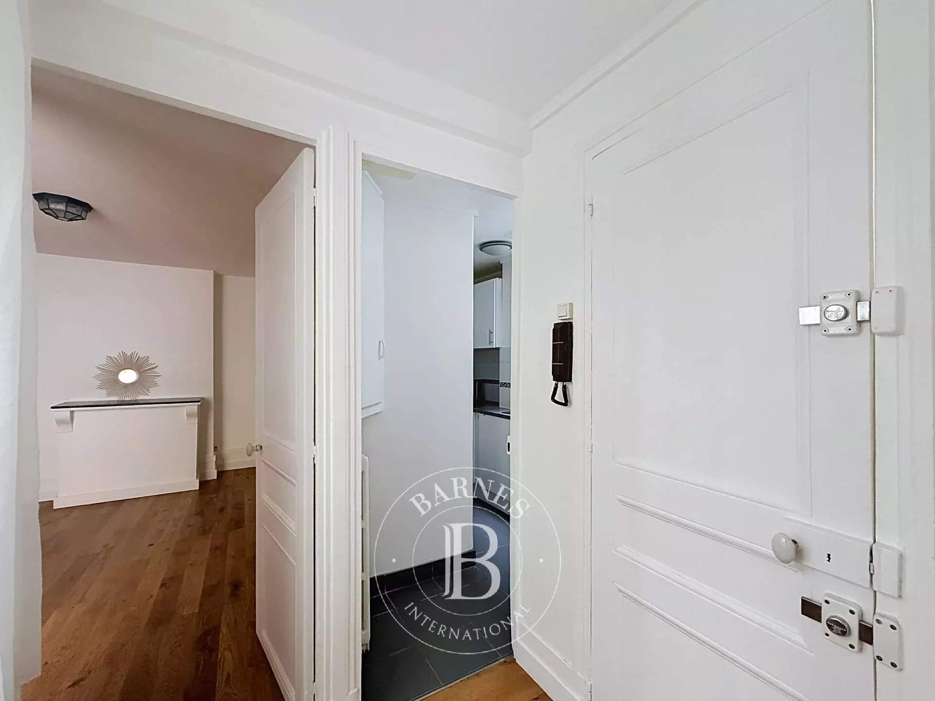 Paris  - Piso 2 Cuartos, 1 Habitacion - picture 2