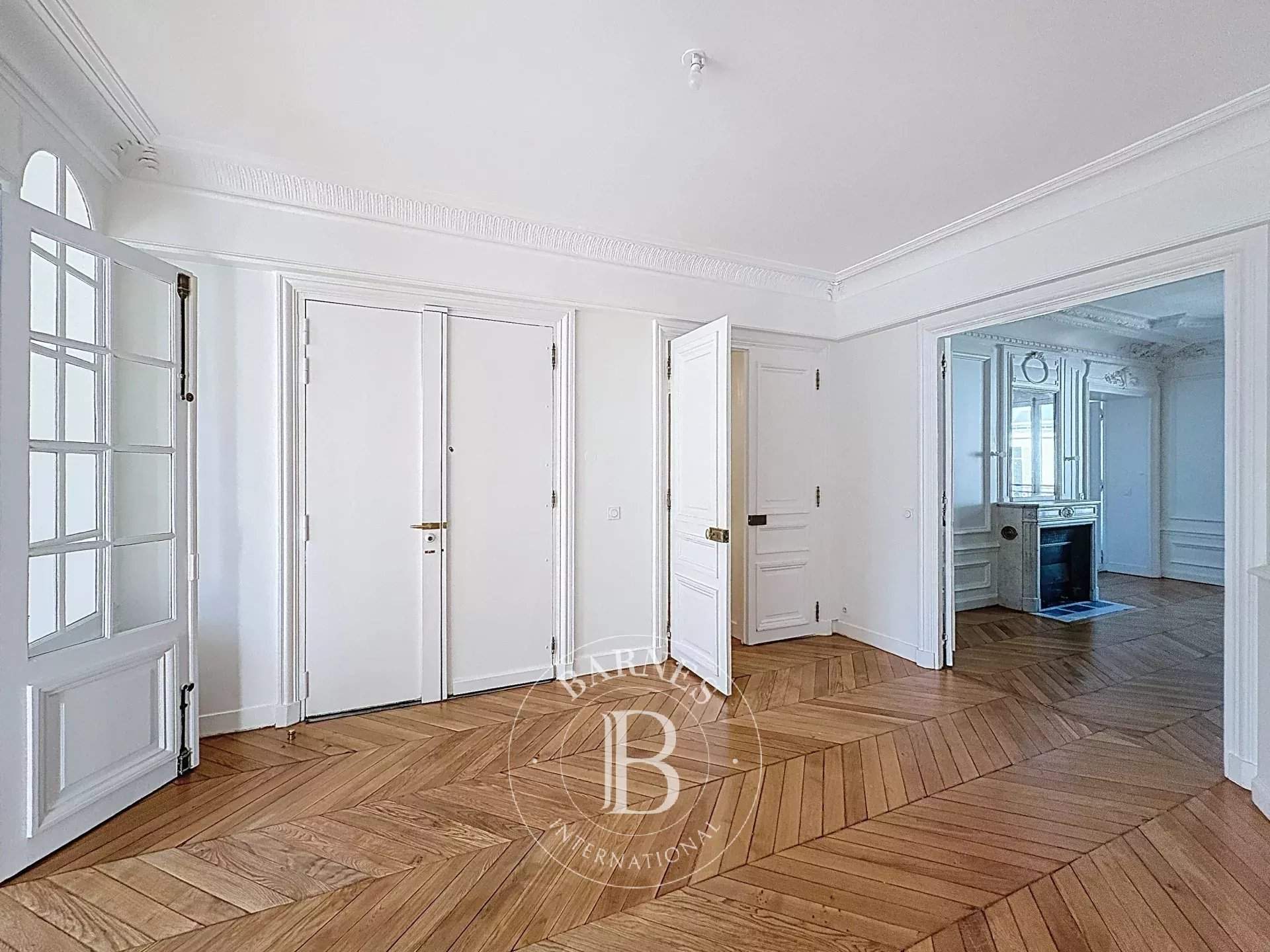 Paris  - Appartement 6 Pi&egrave;ces 3 Chambres - picture 12