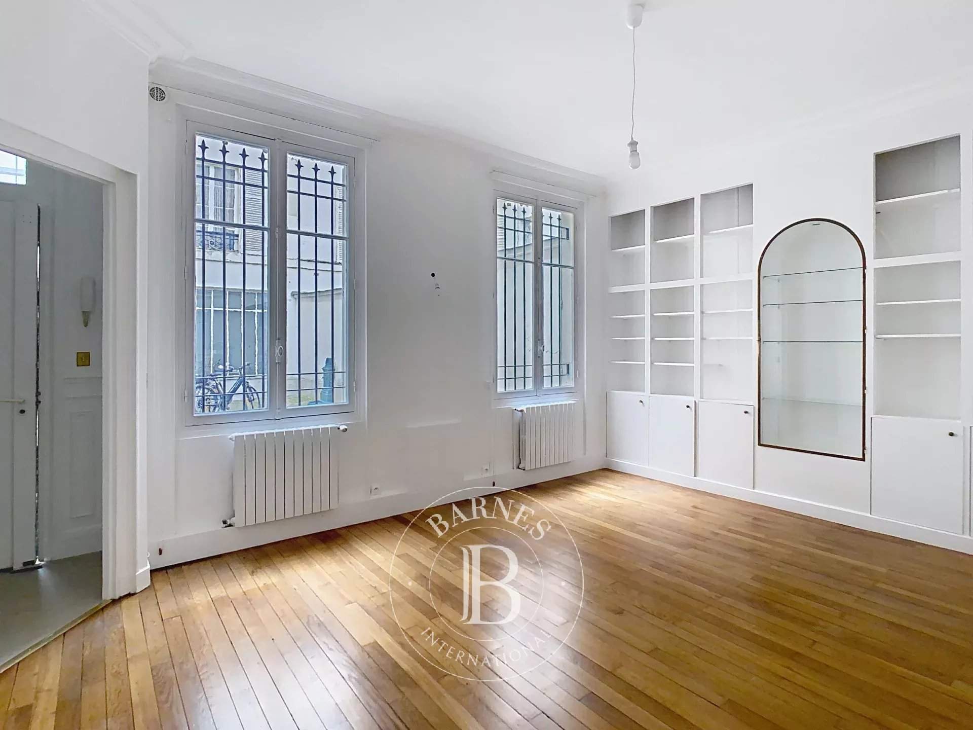 Paris  - Appartement 2 Pi&egrave;ces, 1 Chambre - picture 2