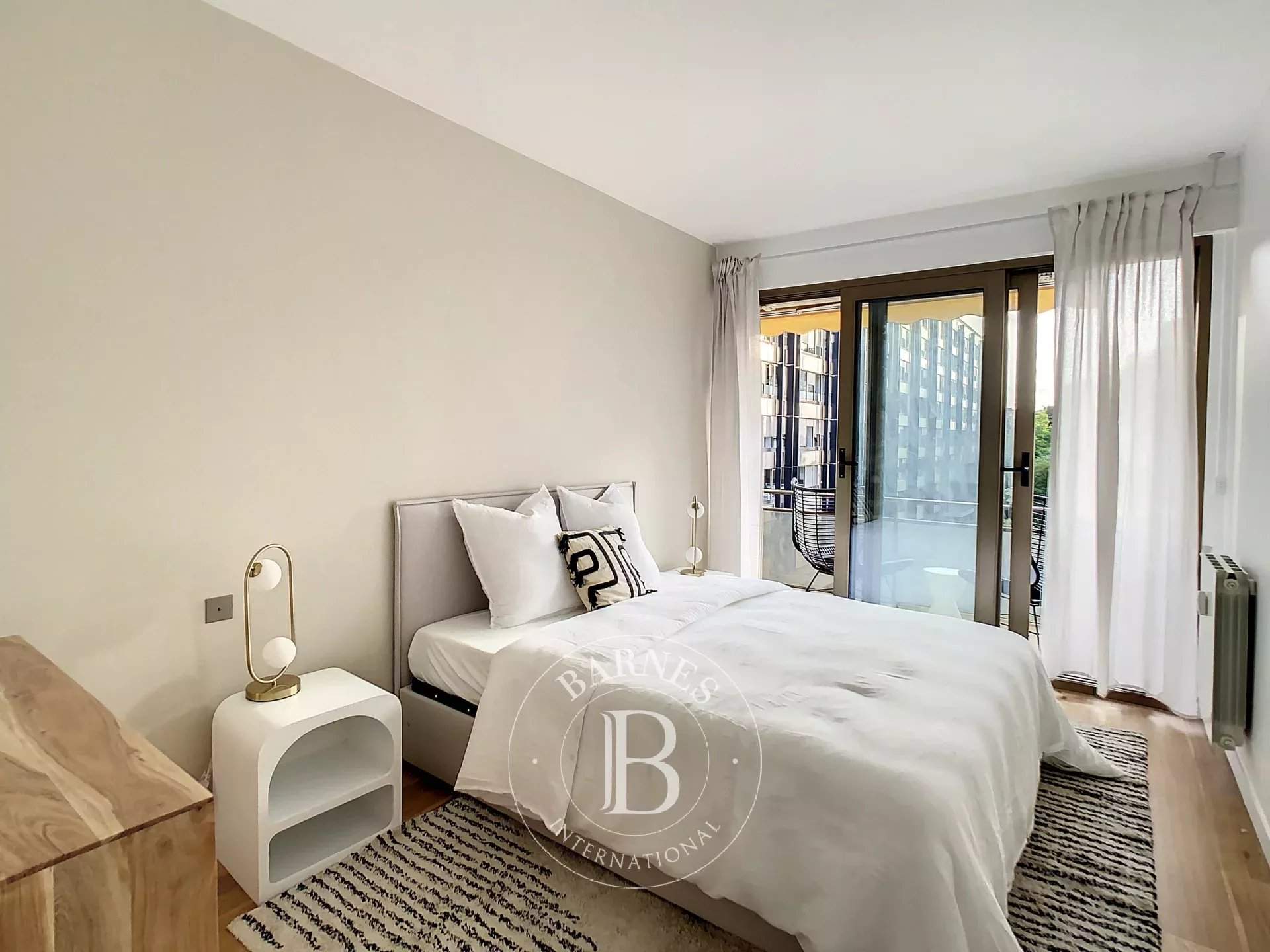 Paris  - Appartement 3 Pi&egrave;ces 2 Chambres - picture 4