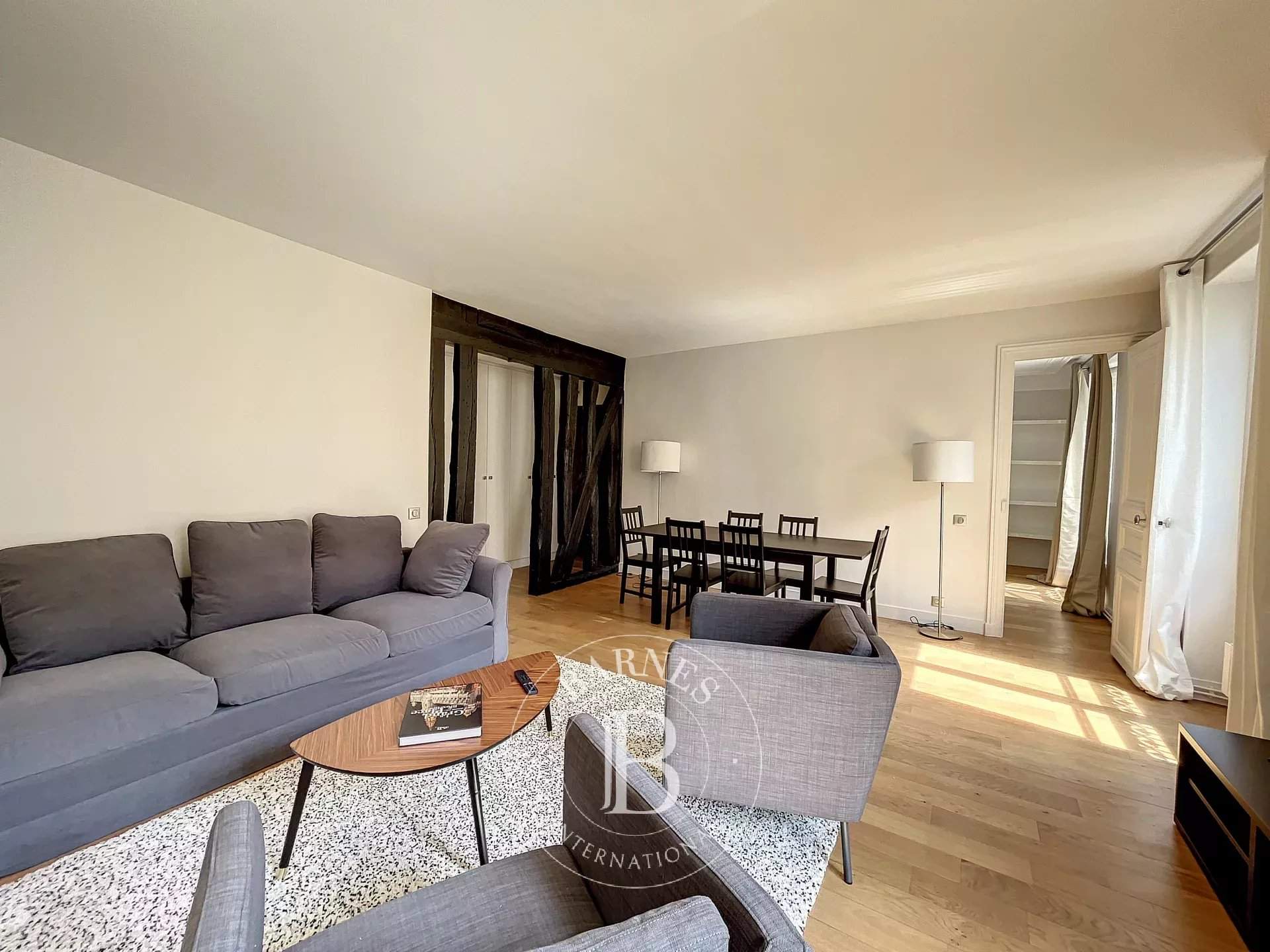 Paris  - Appartement 3 Pi&egrave;ces 2 Chambres - picture 2