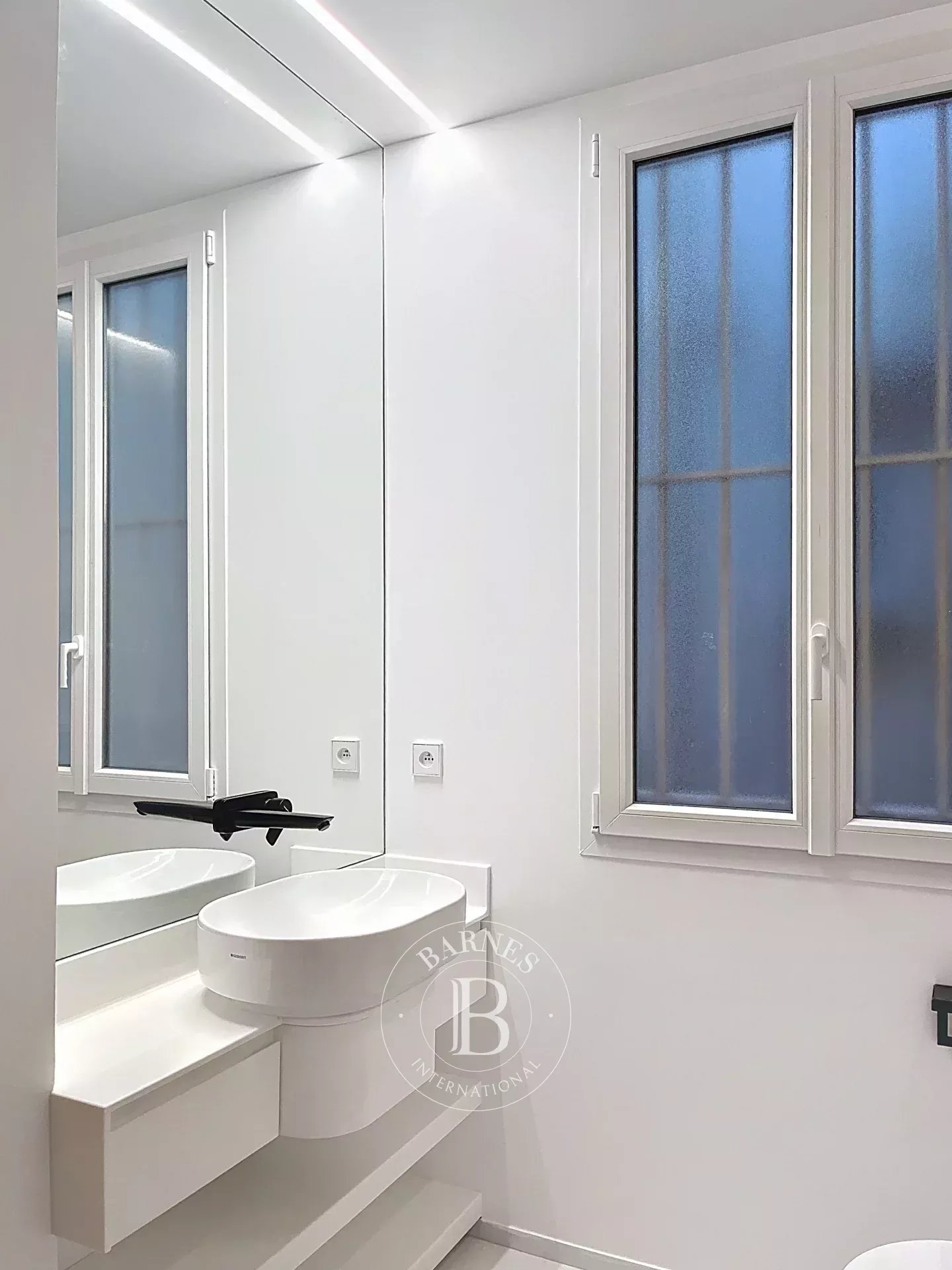 Paris  - Appartement 5 Pi&egrave;ces 3 Chambres - picture 9