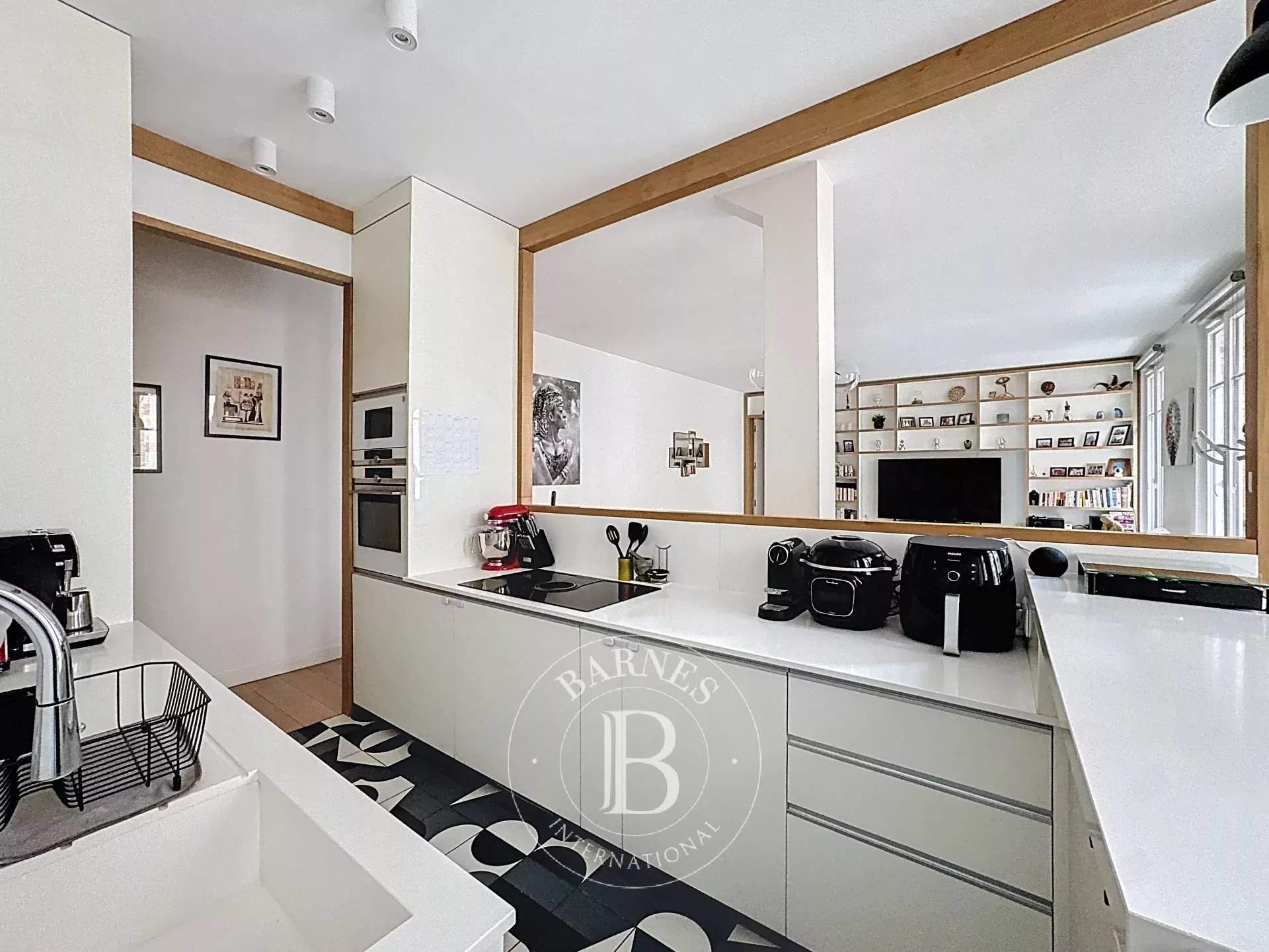 Paris  - Appartement 4 Pi&egrave;ces 3 Chambres - picture 3