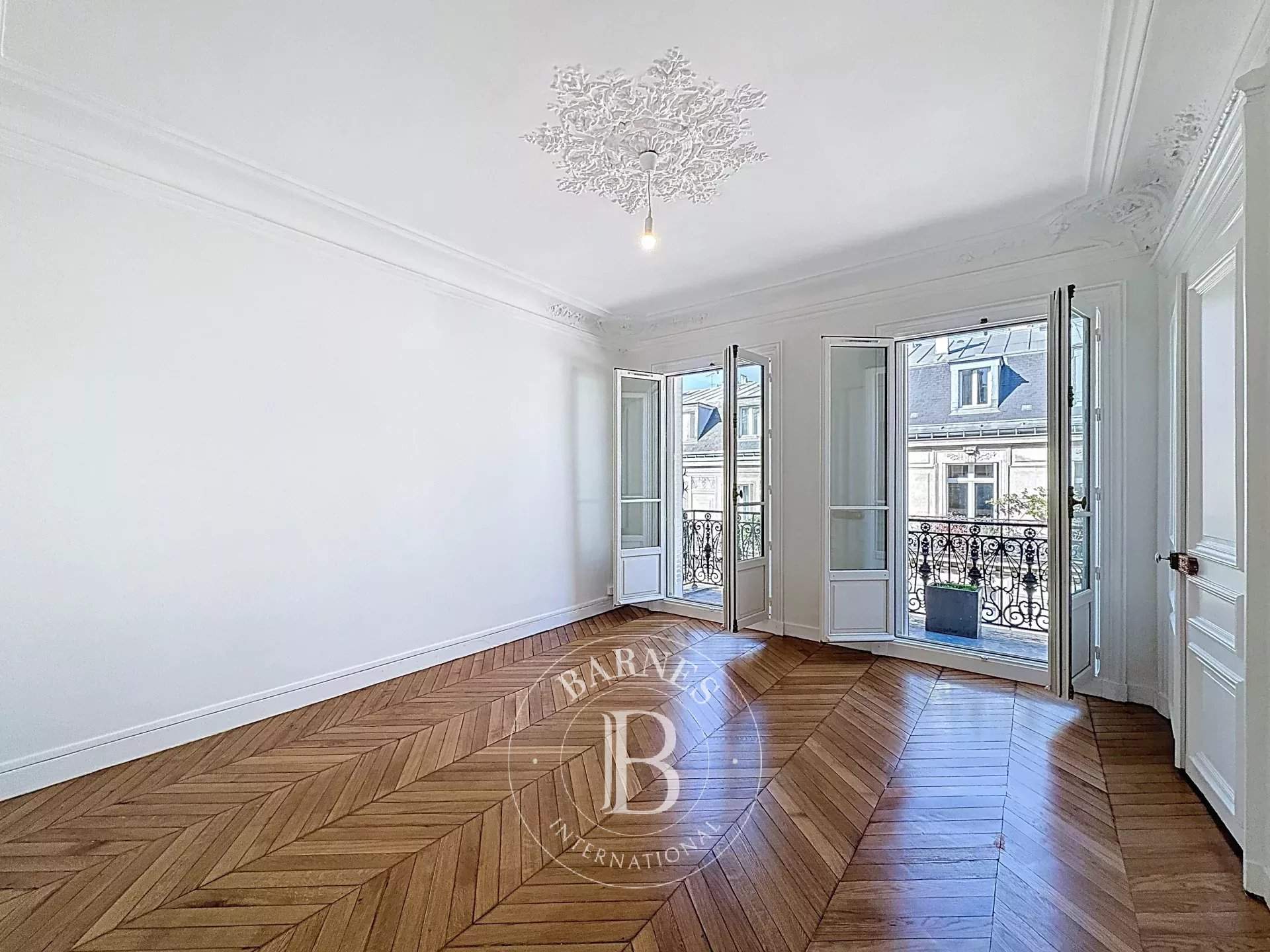 Paris  - Appartement 6 Pi&egrave;ces 3 Chambres - picture 7