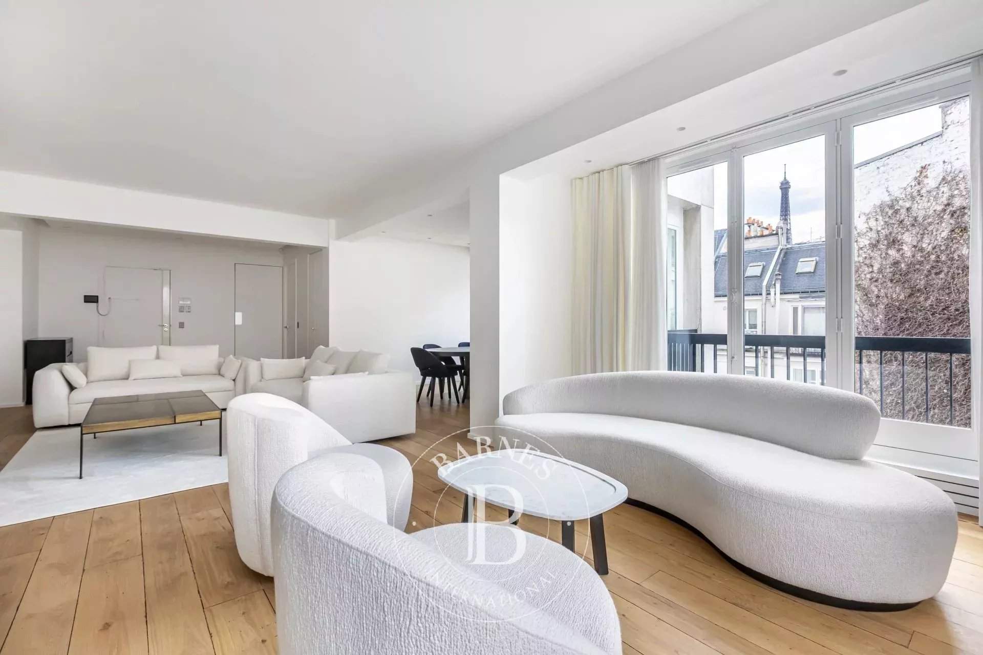Paris  - Appartement 5 Pièces 3 Chambres - picture 1