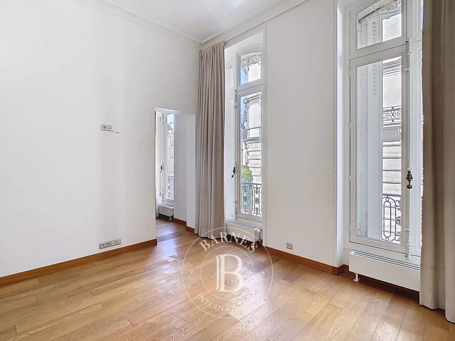 Paris  - Appartement 6 Pièces 4 Chambres - picture 10