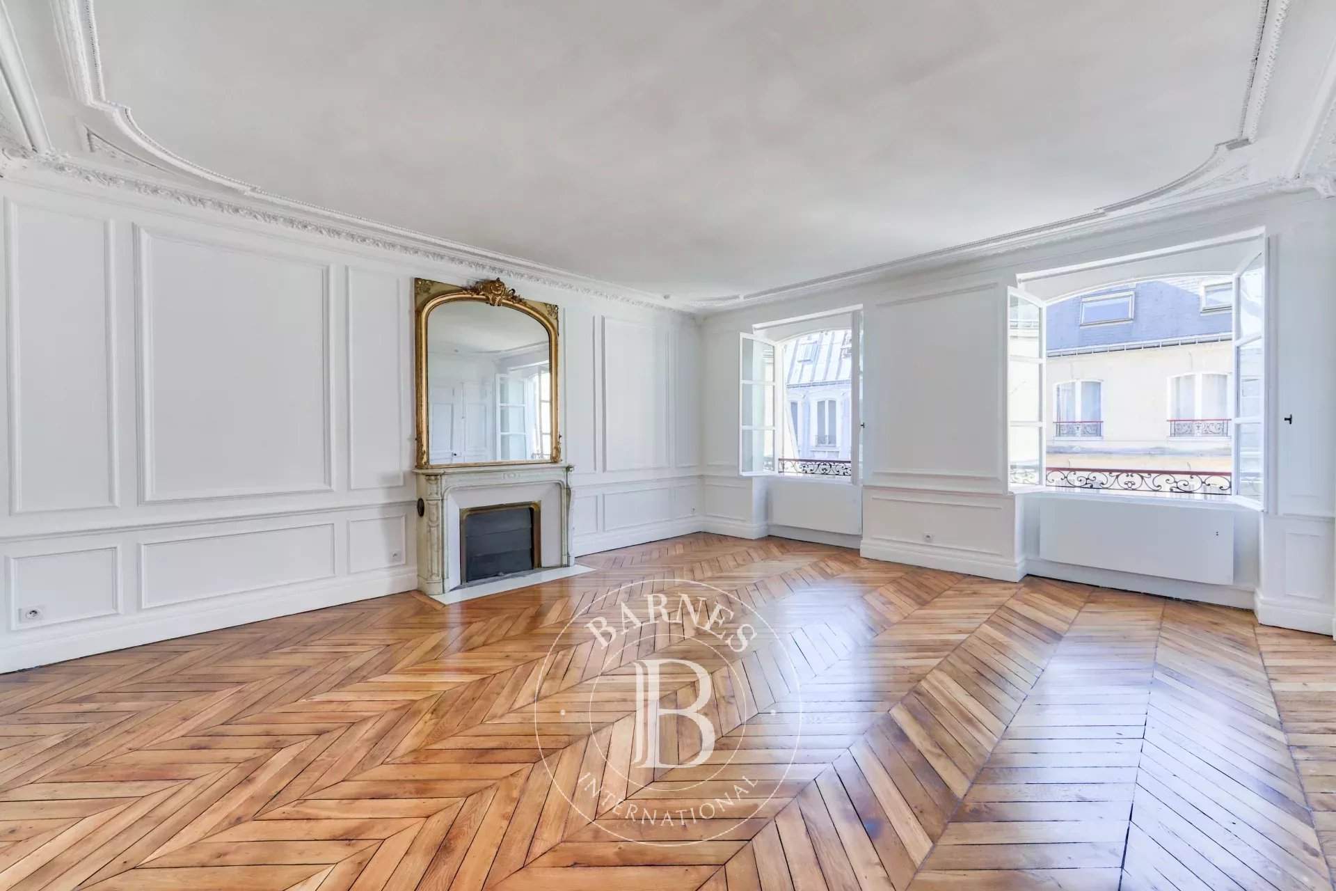Paris  - Apartment 3 Bedrooms - picture 12