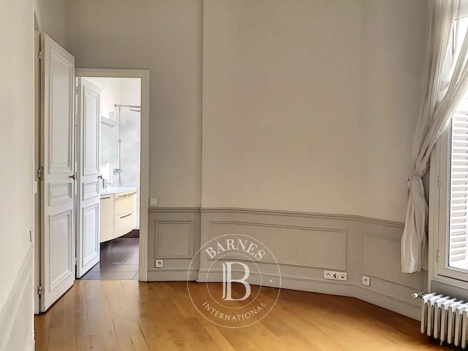 Paris  - Apartment 4 Bedrooms - picture 18