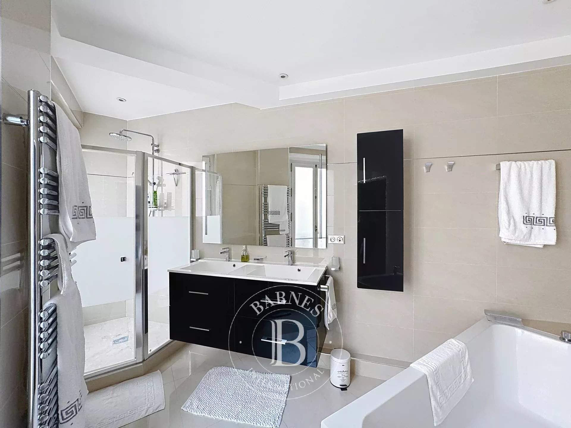 Paris  - Apartment 2 Bedrooms - picture 9