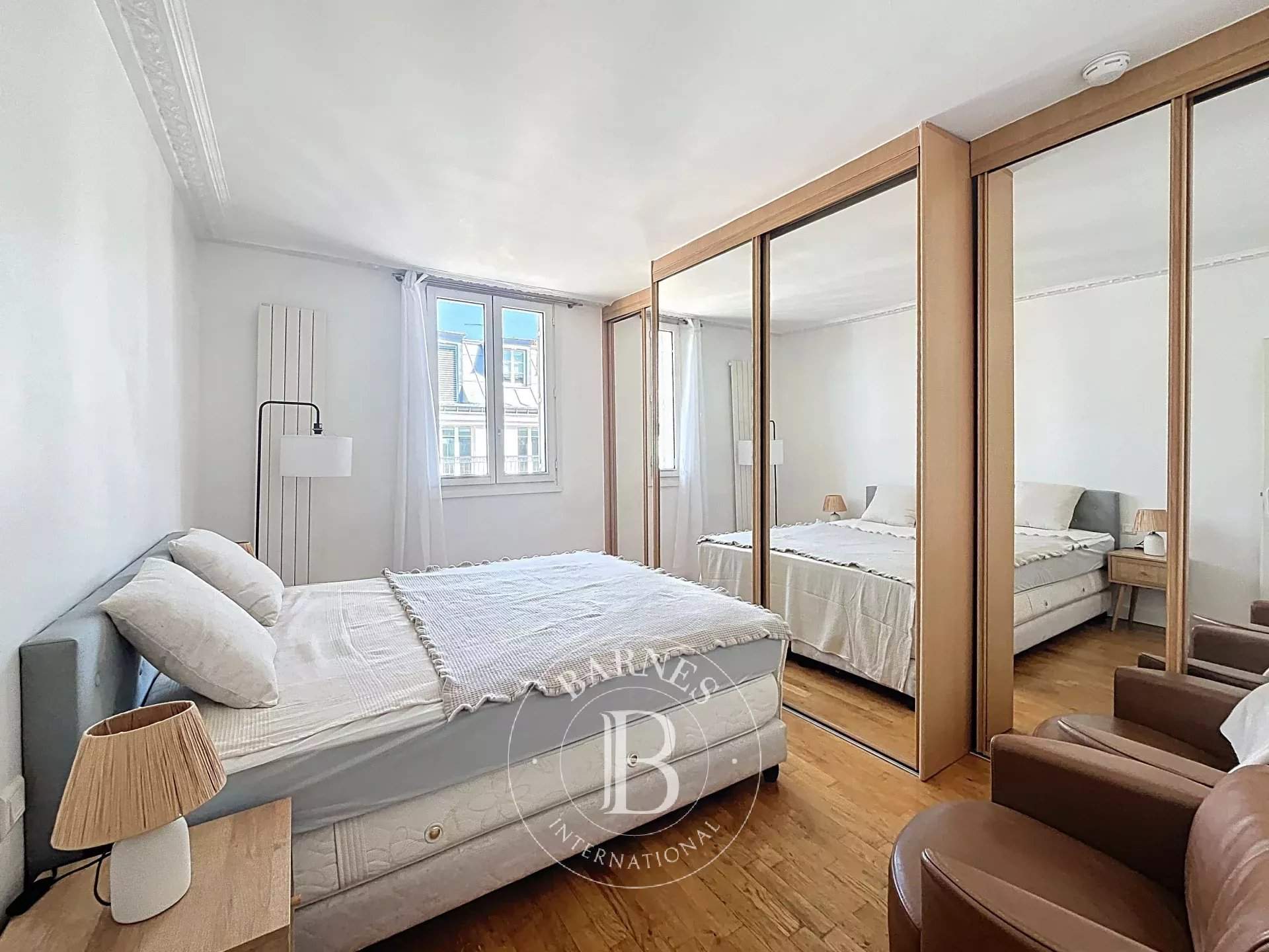 Paris  - Apartment 3 Bedrooms - picture 8