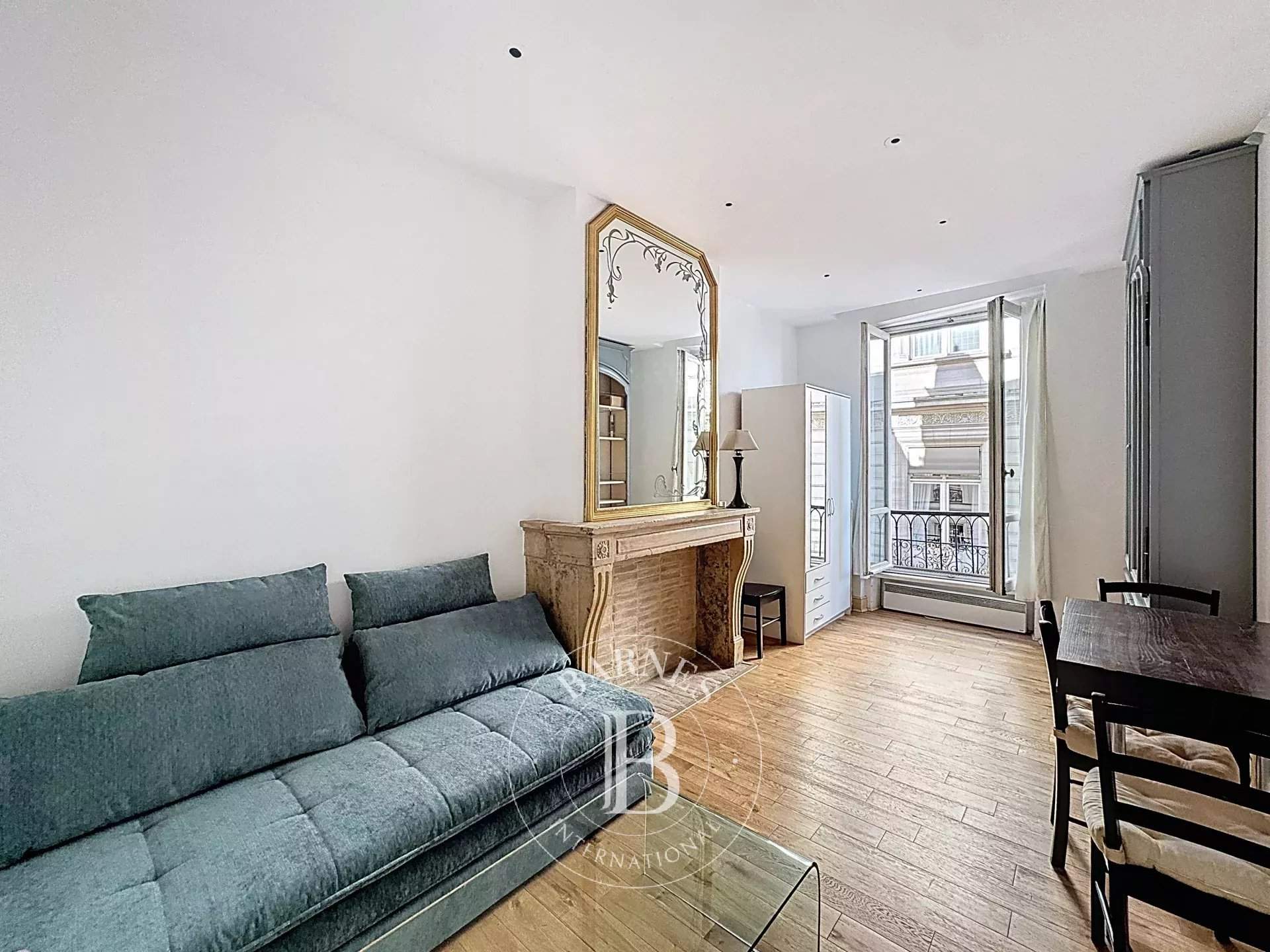 Paris  - Apartment 1 Bedroom - picture 1