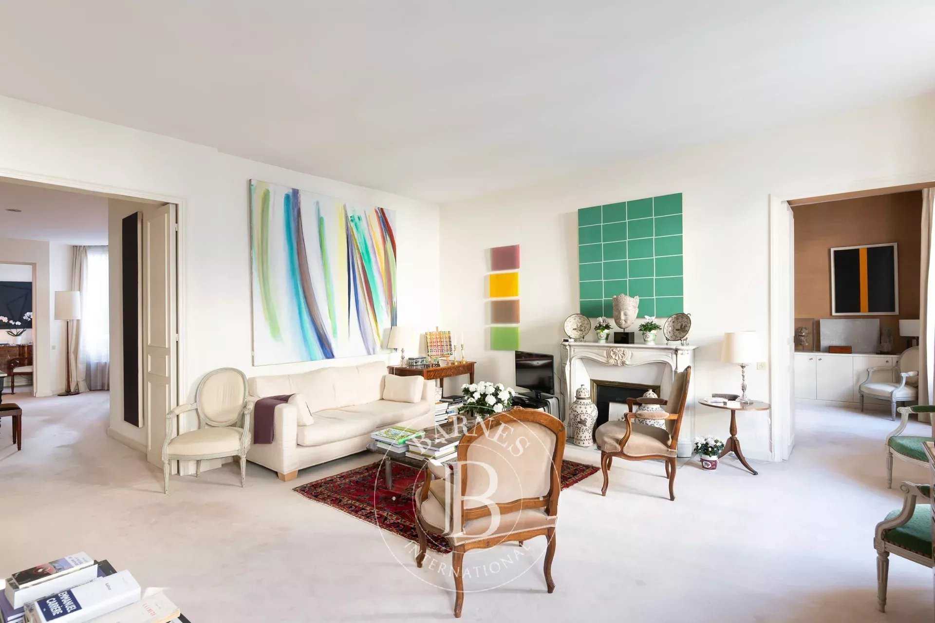 Paris  - Apartment 3 Bedrooms