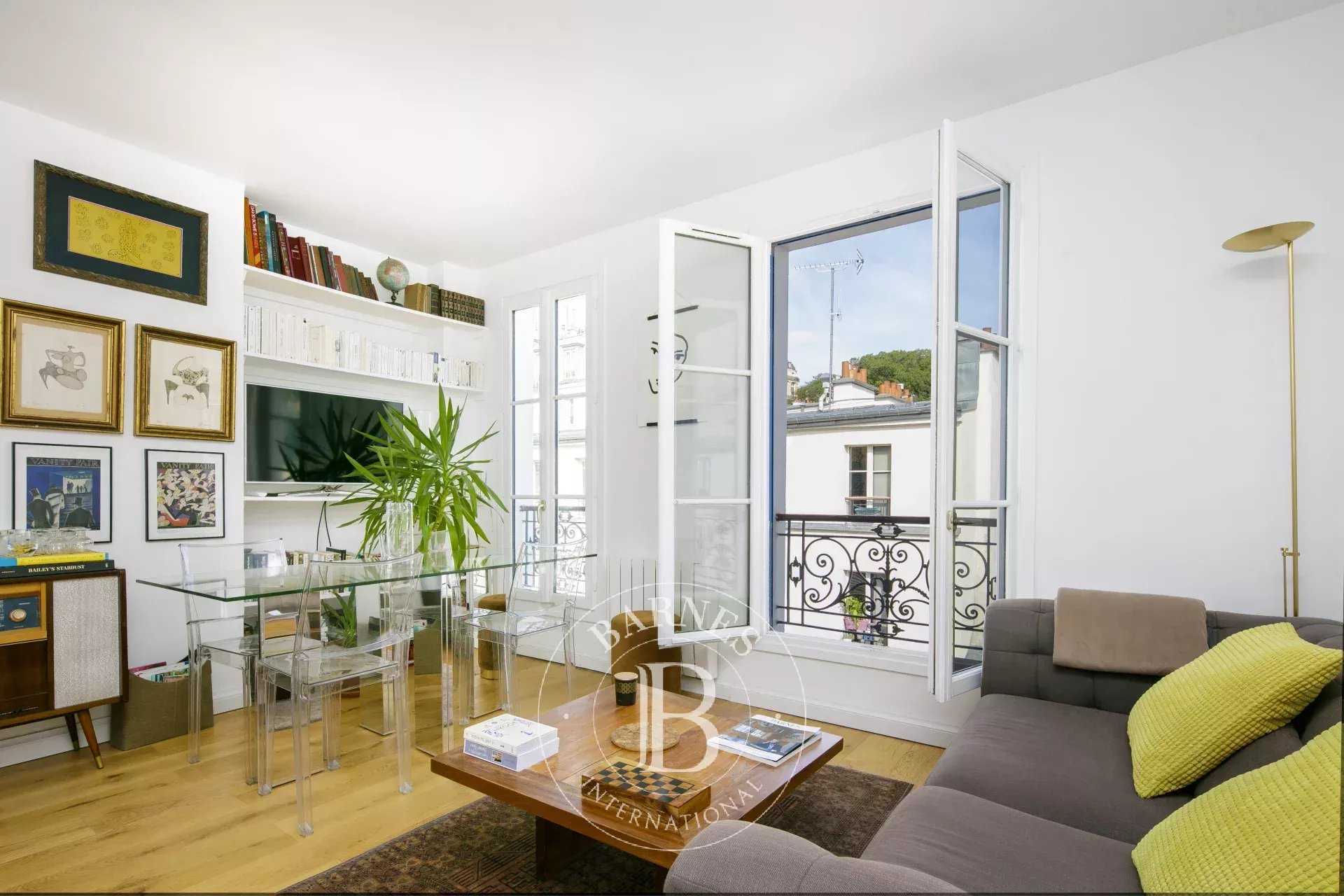 Paris  - Apartment 2 Bedrooms