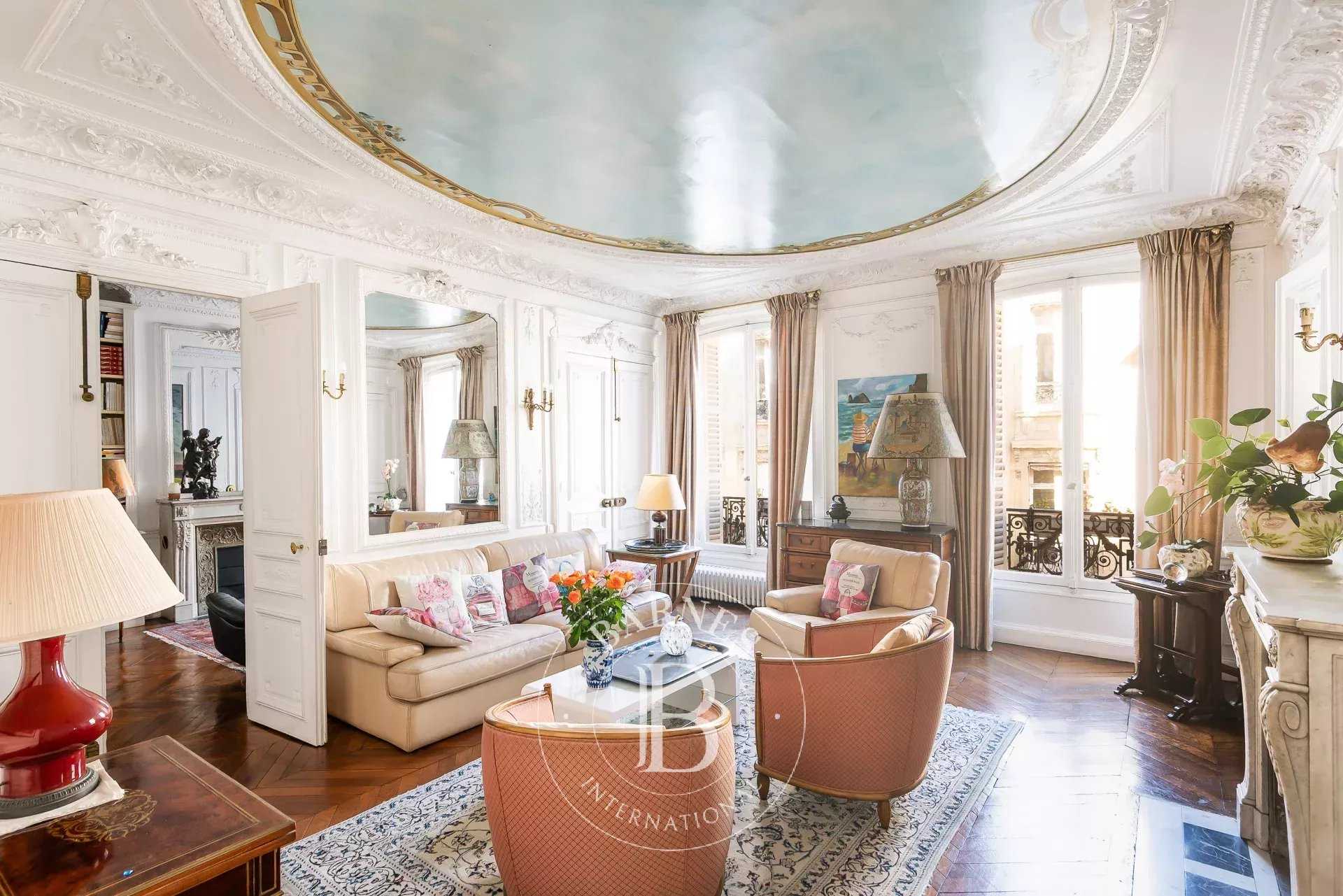 Apartment Paris 75009