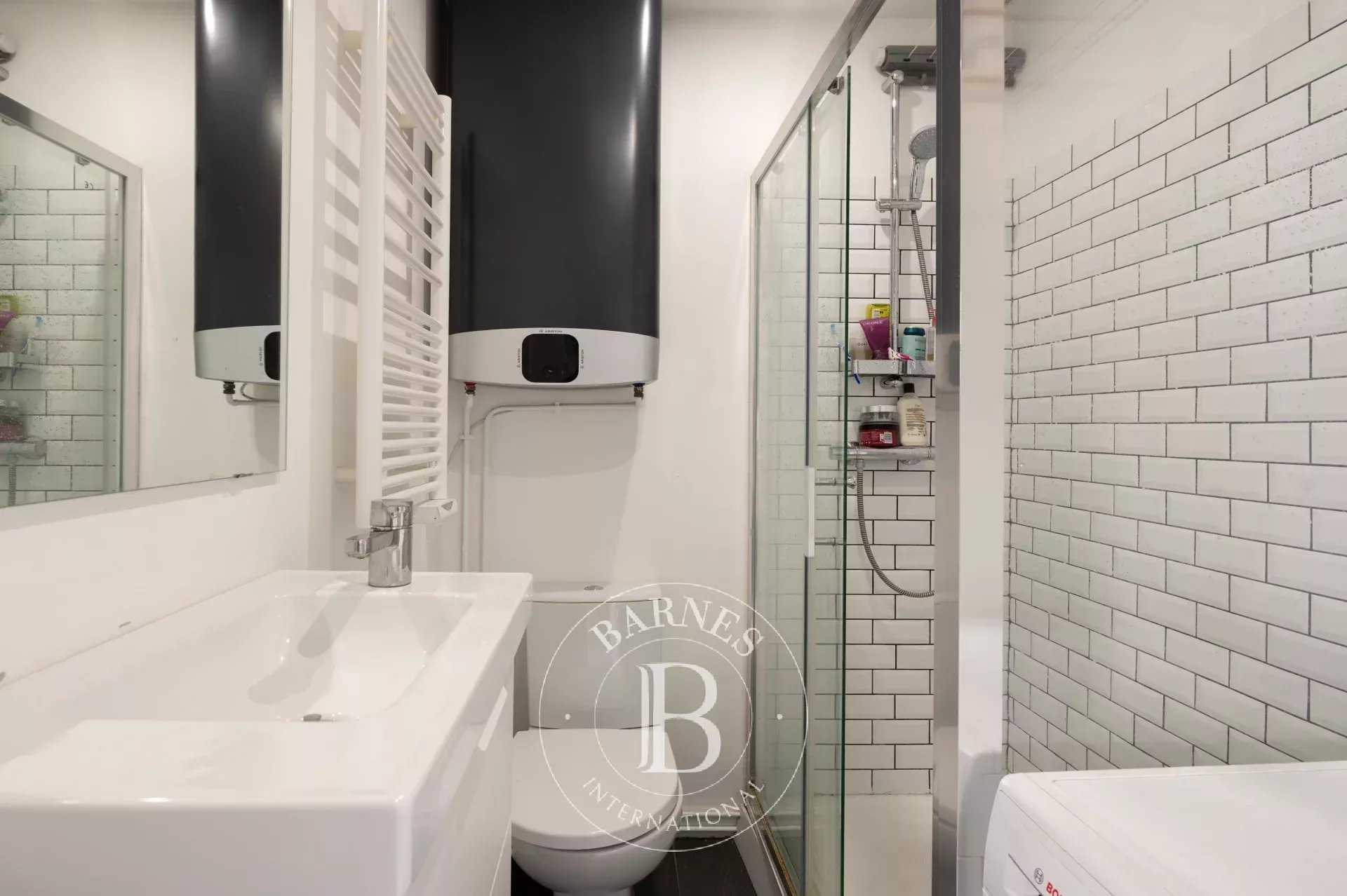 Paris  - Appartement 1 Pièce, 1 Chambre