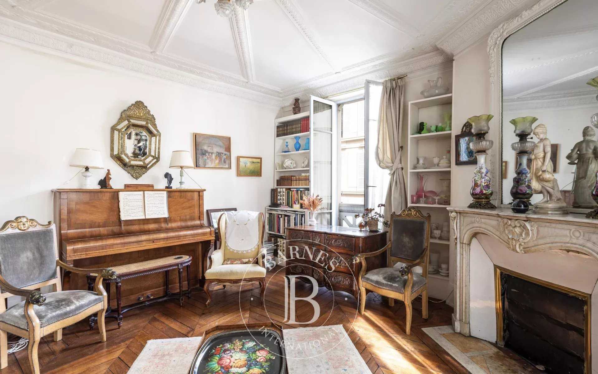 Paris  - Apartment 4 Bedrooms