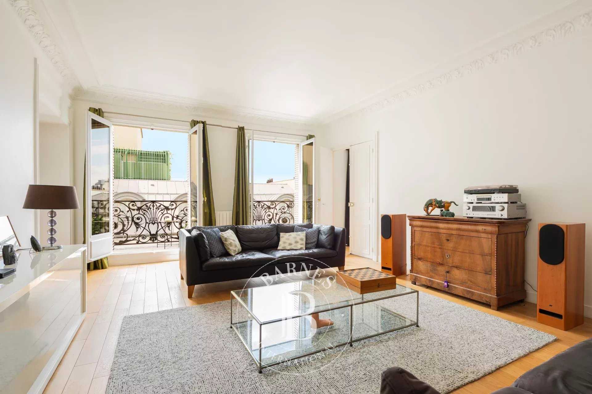 Paris  - Apartment 3 Bedrooms