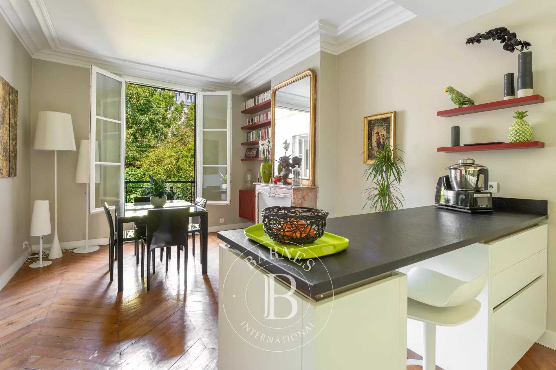 Paris  - Apartment 2 Bedrooms