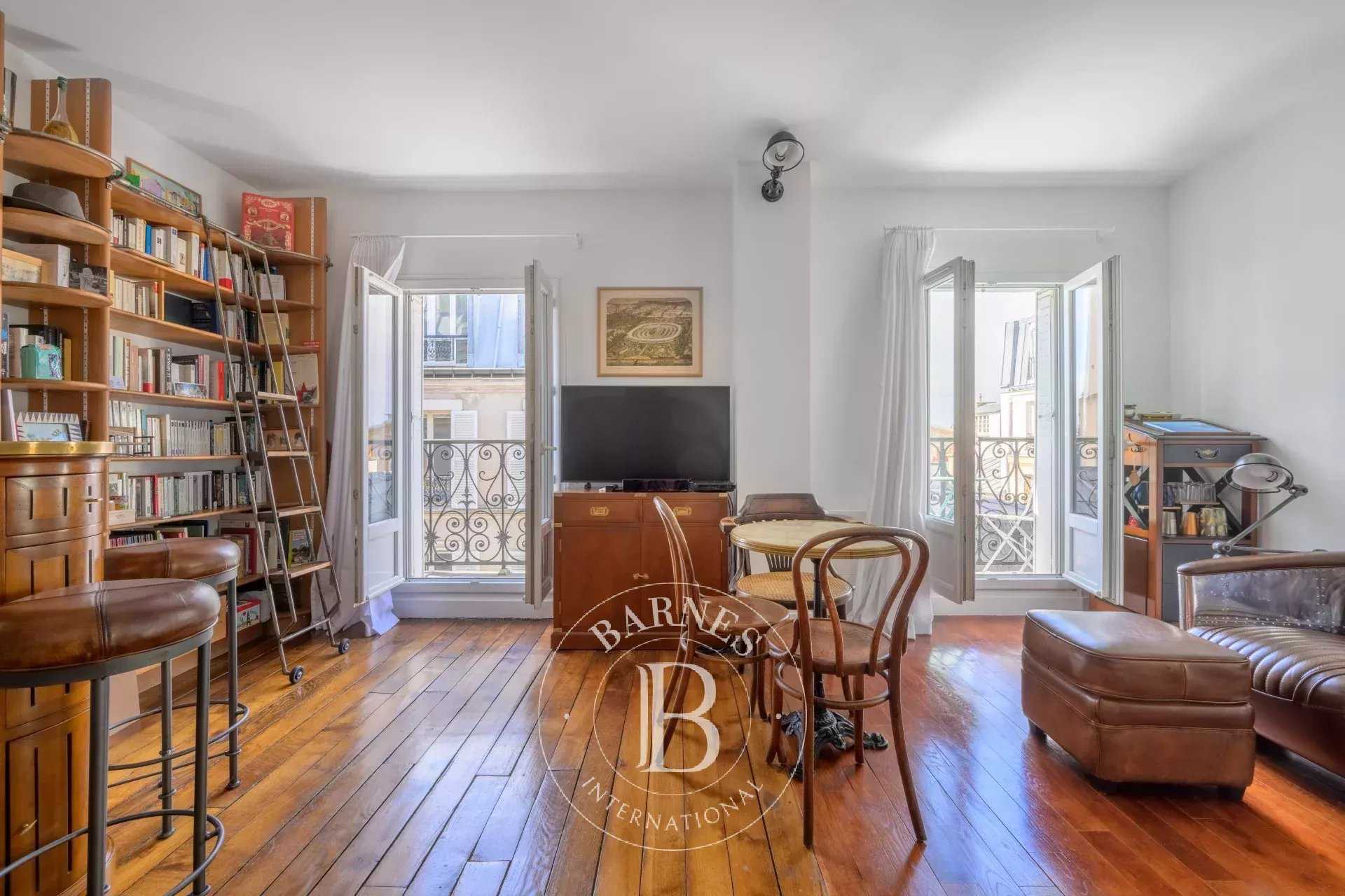 Paris  - Appartement 2 Pièces, 1 Chambre