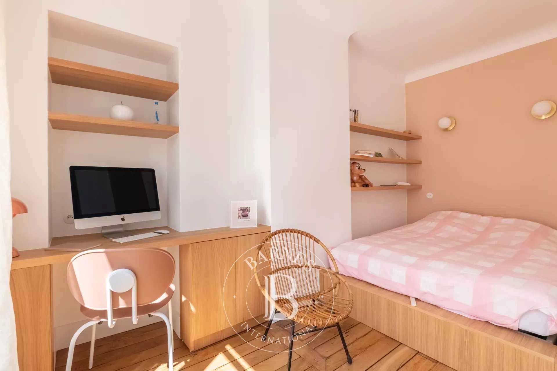 Paris  - Apartment 