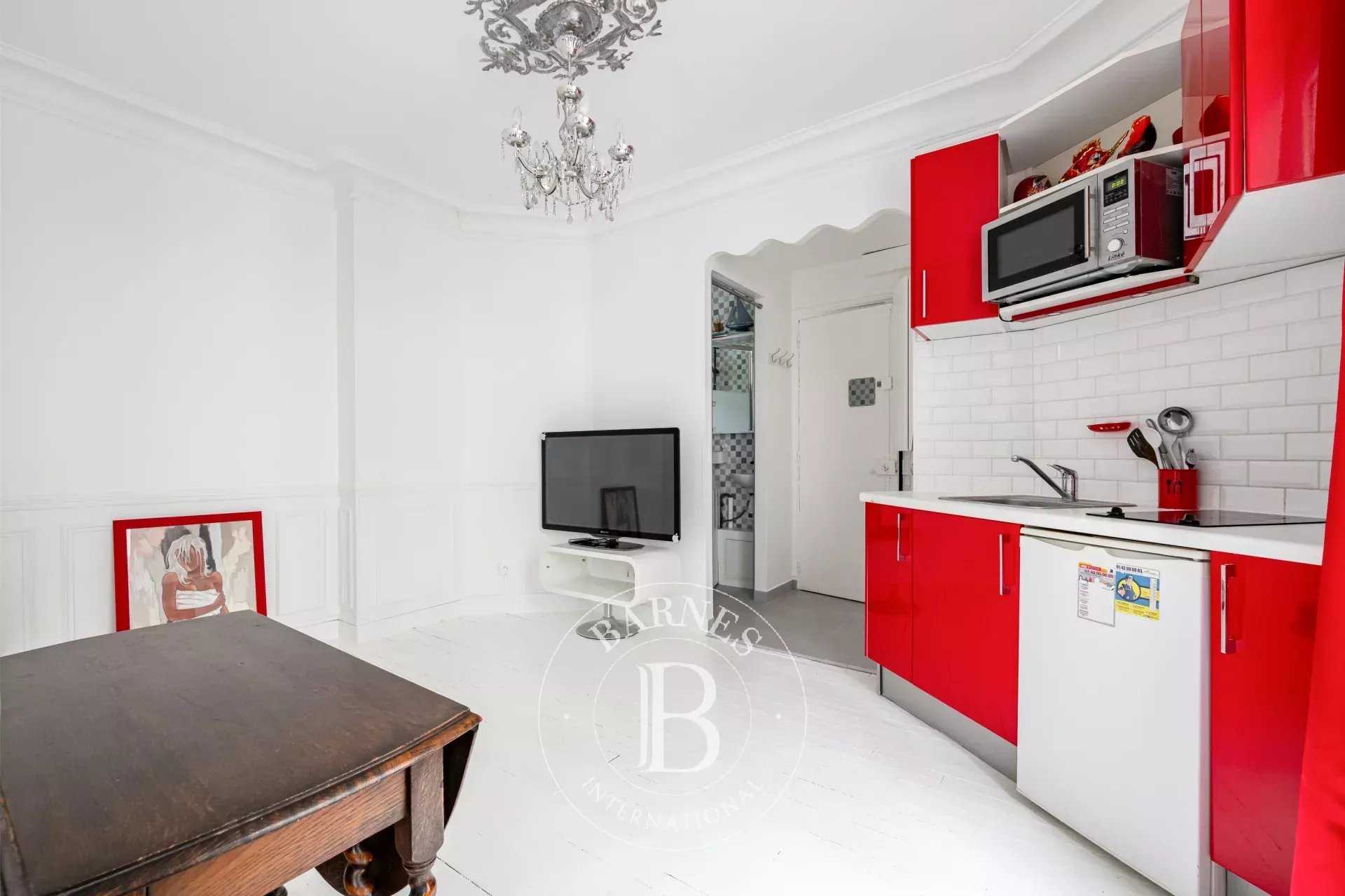 Paris  - Appartement 2 Pi&egrave;ces, 1 Chambre