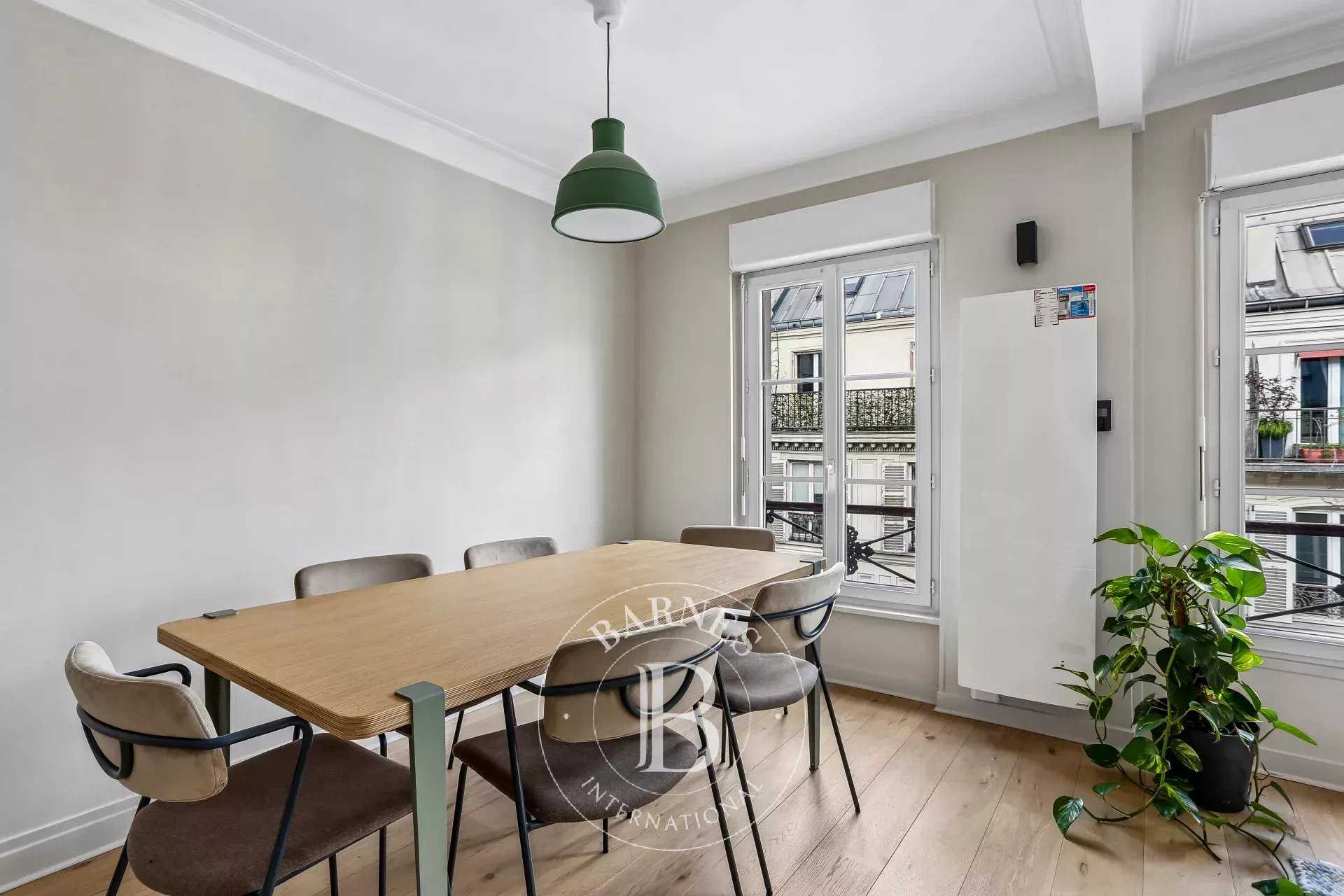 Paris  - Appartement 2 Pi&egrave;ces, 1 Chambre