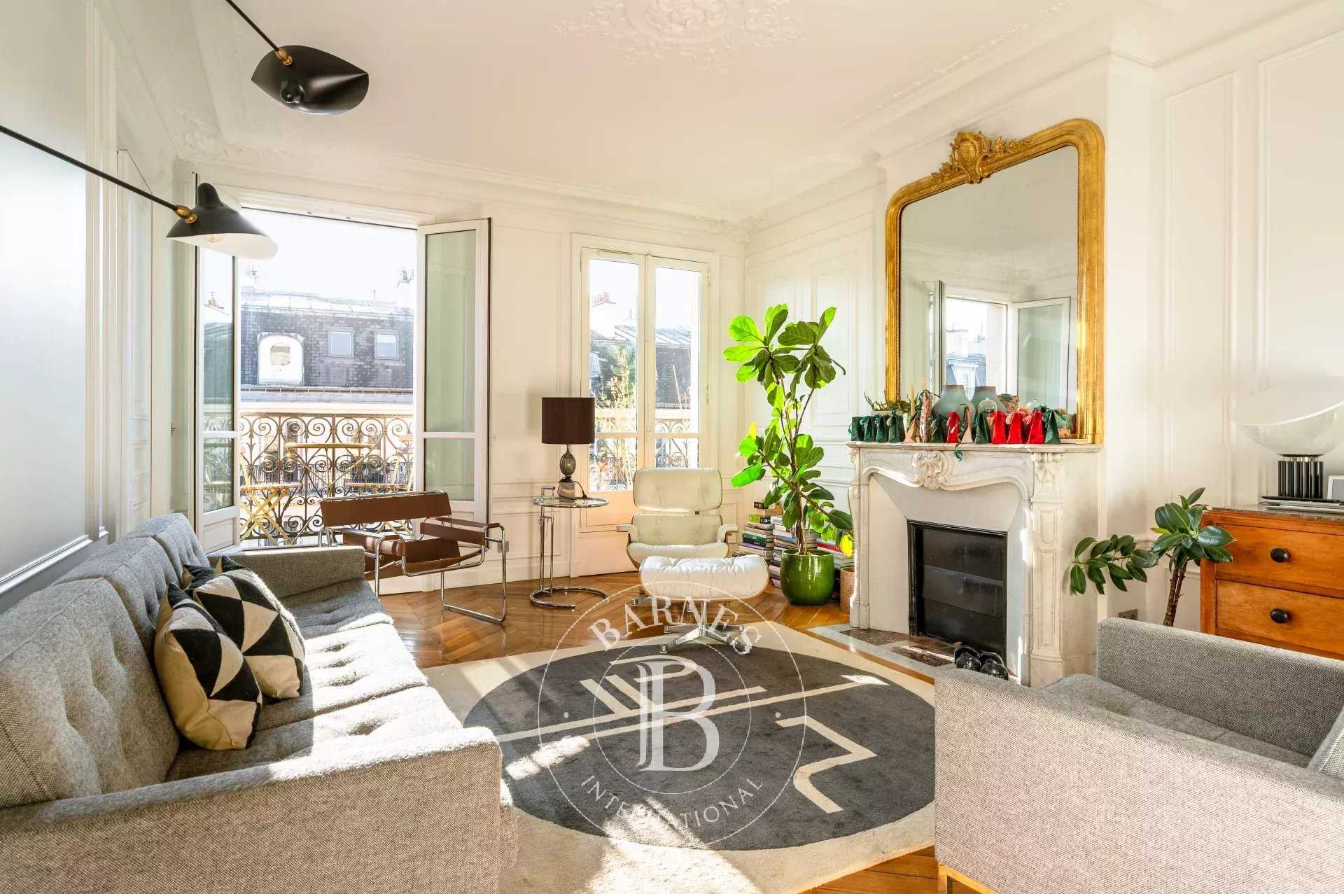 Paris  - Apartment 2 Bedrooms